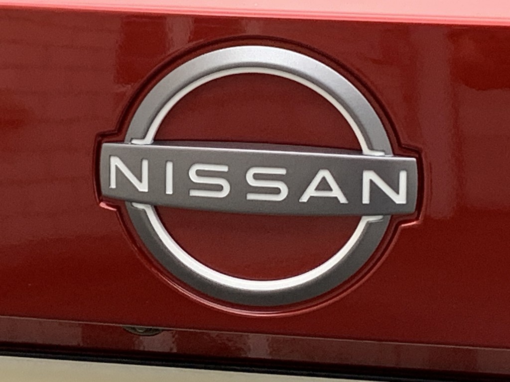 NISSAN Juke 1.6 Hybrid Tekna-image-15