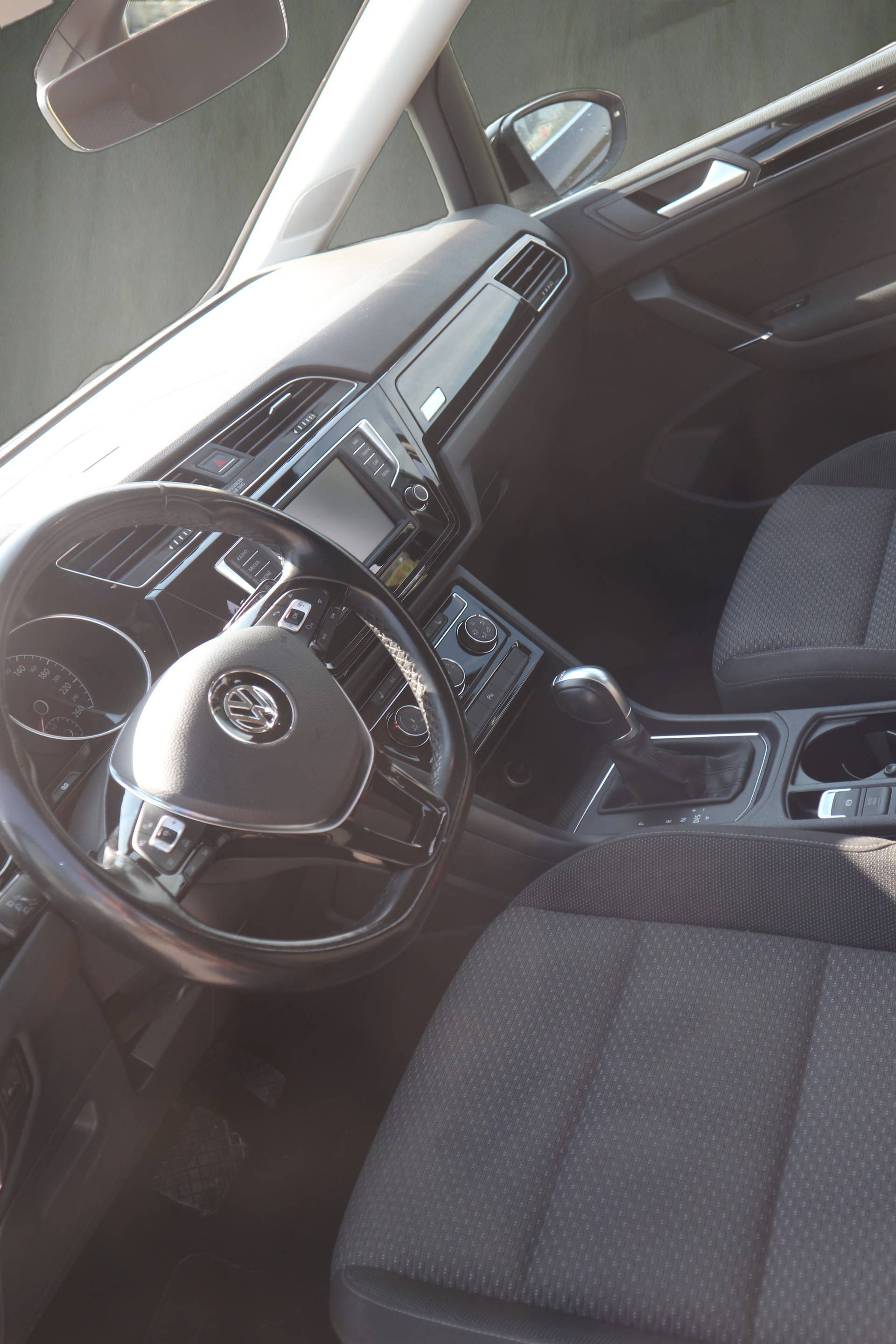 VW Touran 1.6 TDI BlueMotion Technology Comfortline DSG-image-7