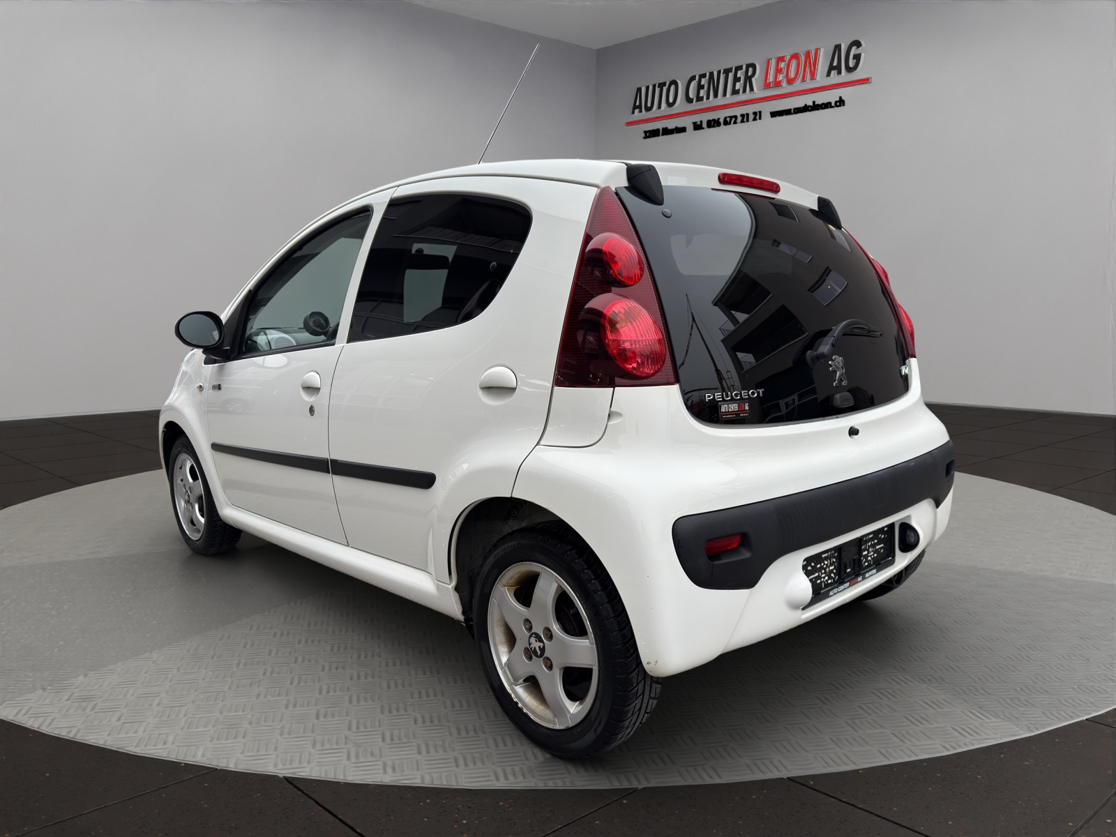 PEUGEOT 107 1.0 Style-showroom-element-3