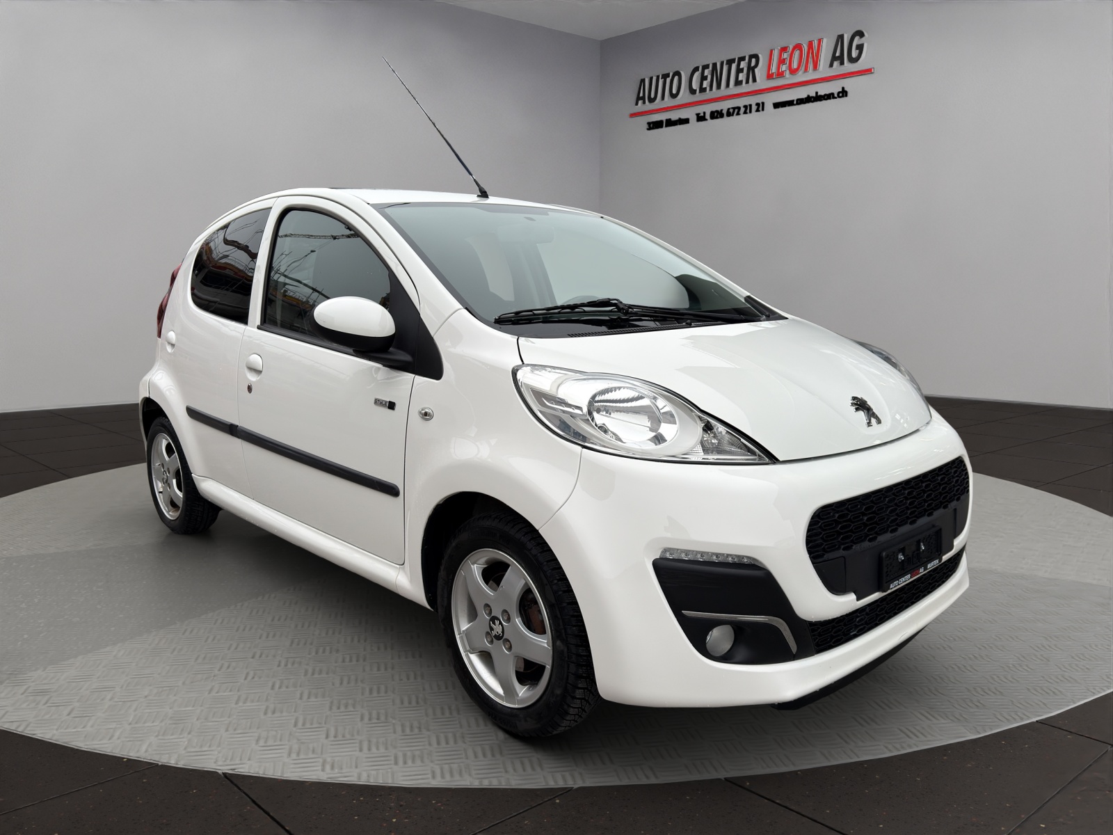 PEUGEOT 107 1.0 Style-image-7