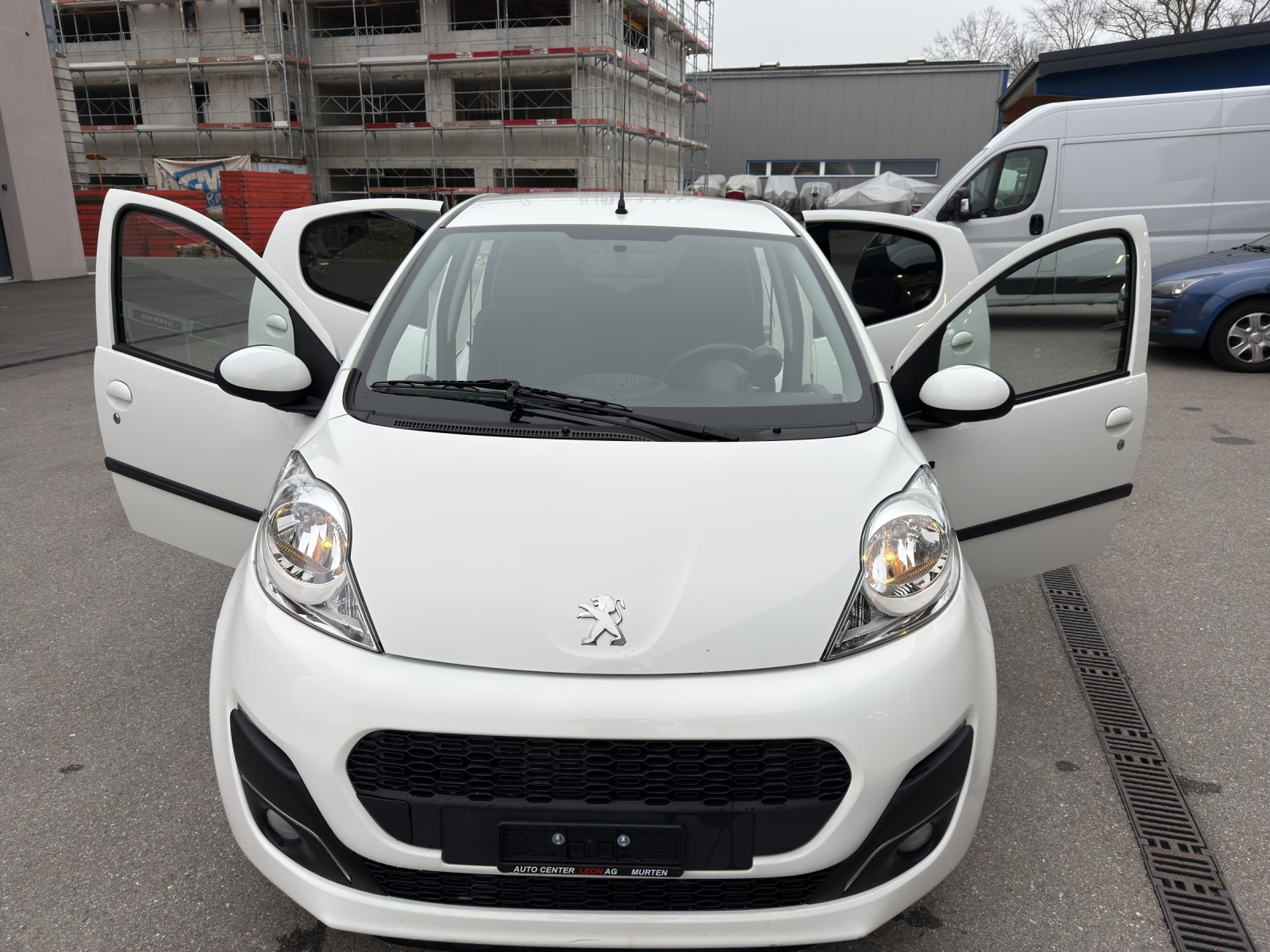PEUGEOT 107 1.0 Style-image-19