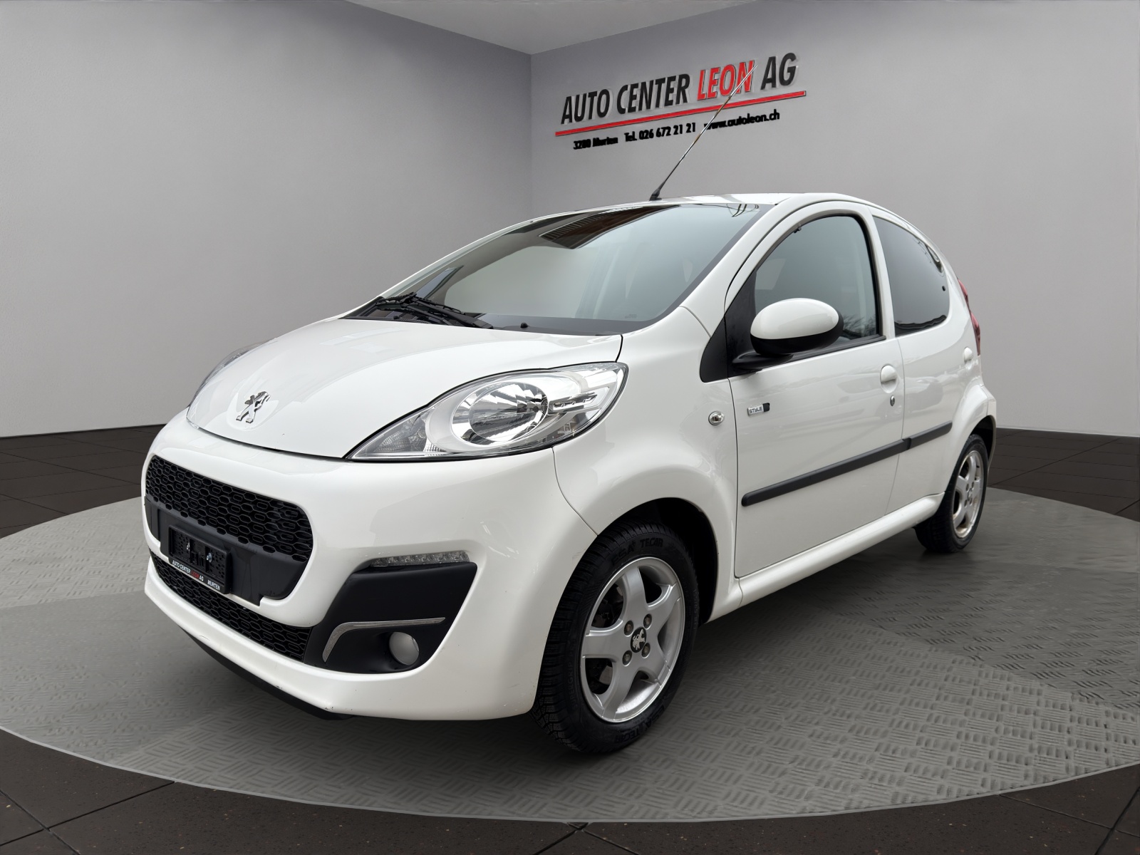 PEUGEOT 107 1.0 Style-showroom-element-1