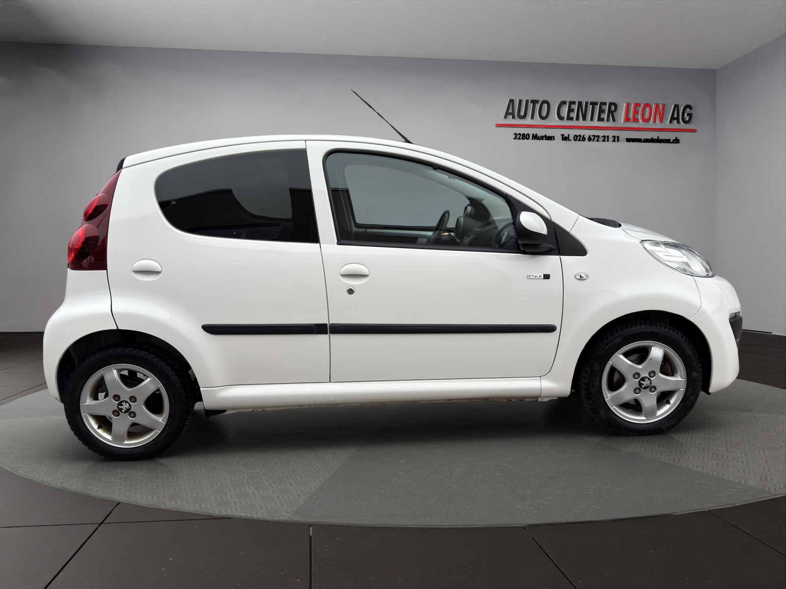 PEUGEOT 107 1.0 Style-image-6