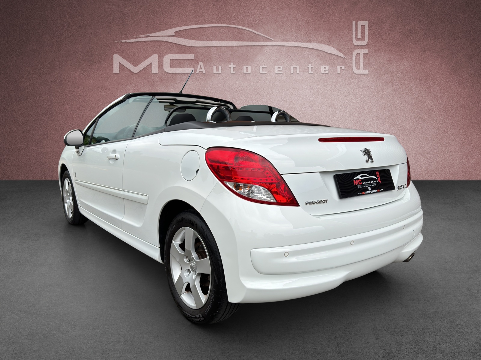 PEUGEOT 207 CC 1.6 16V Swiss Edition-image-2