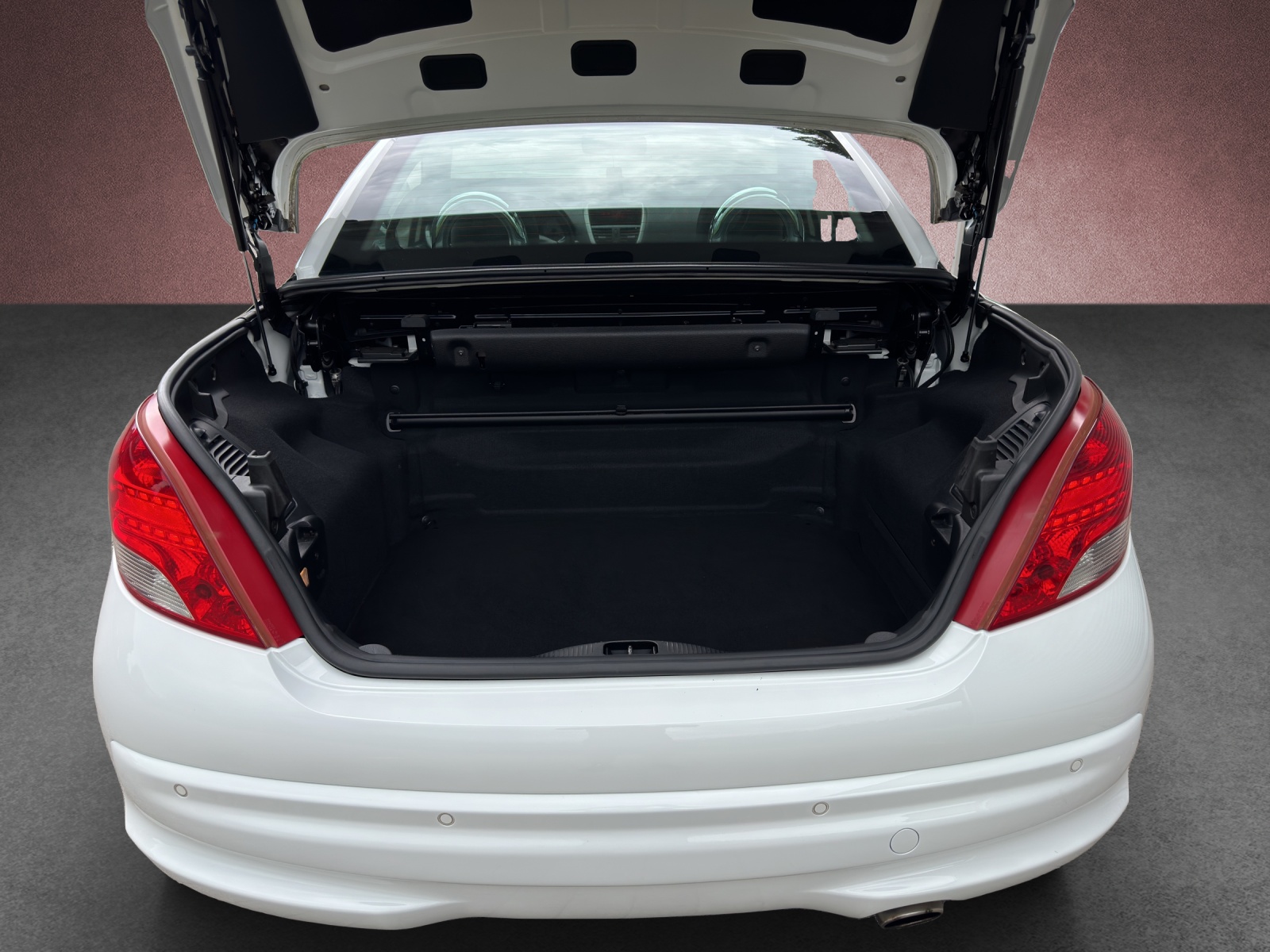 PEUGEOT 207 CC 1.6 16V Swiss Edition-image-12