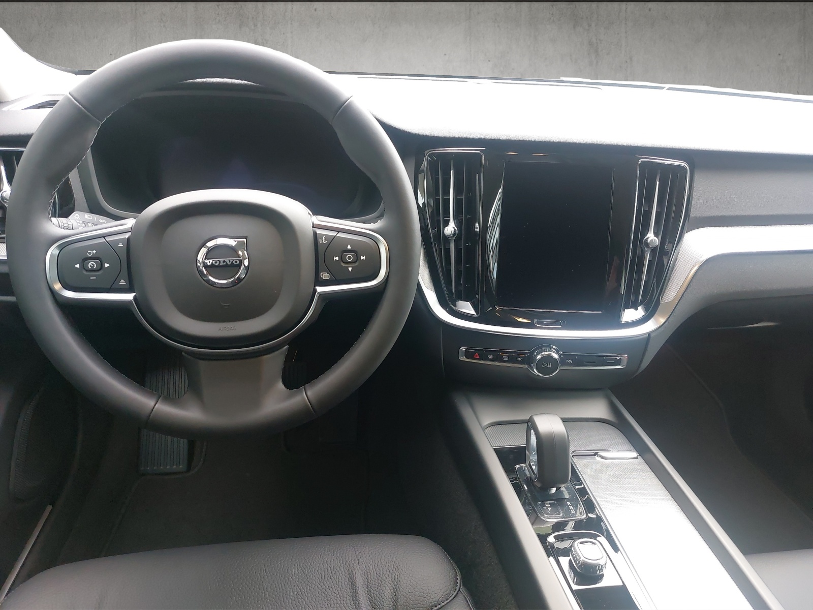 VOLVO V60 2.0 B3 Core-showroom-element-2