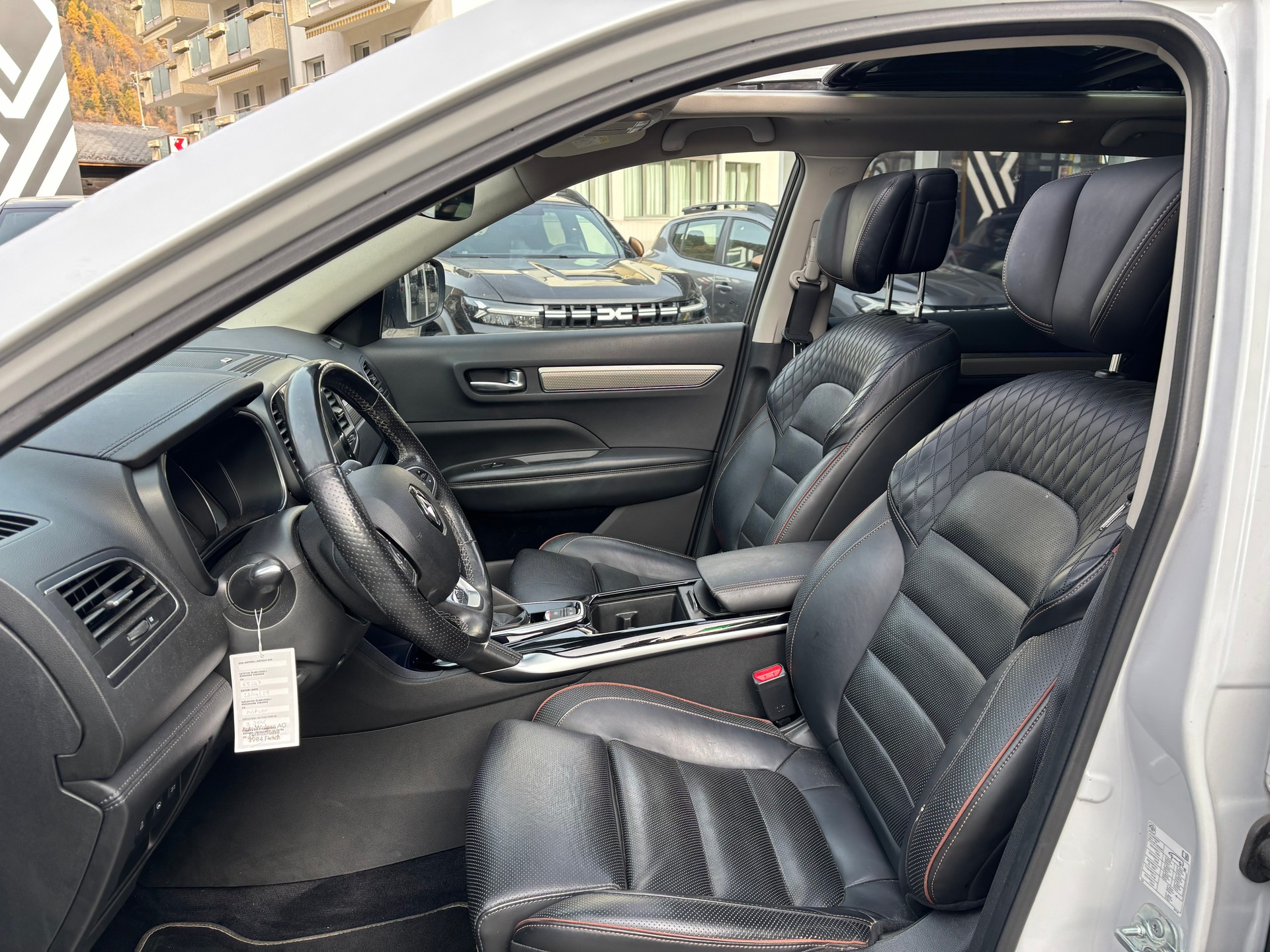 RENAULT Koleos 2.0 dCi Initiale 4WD-image-5
