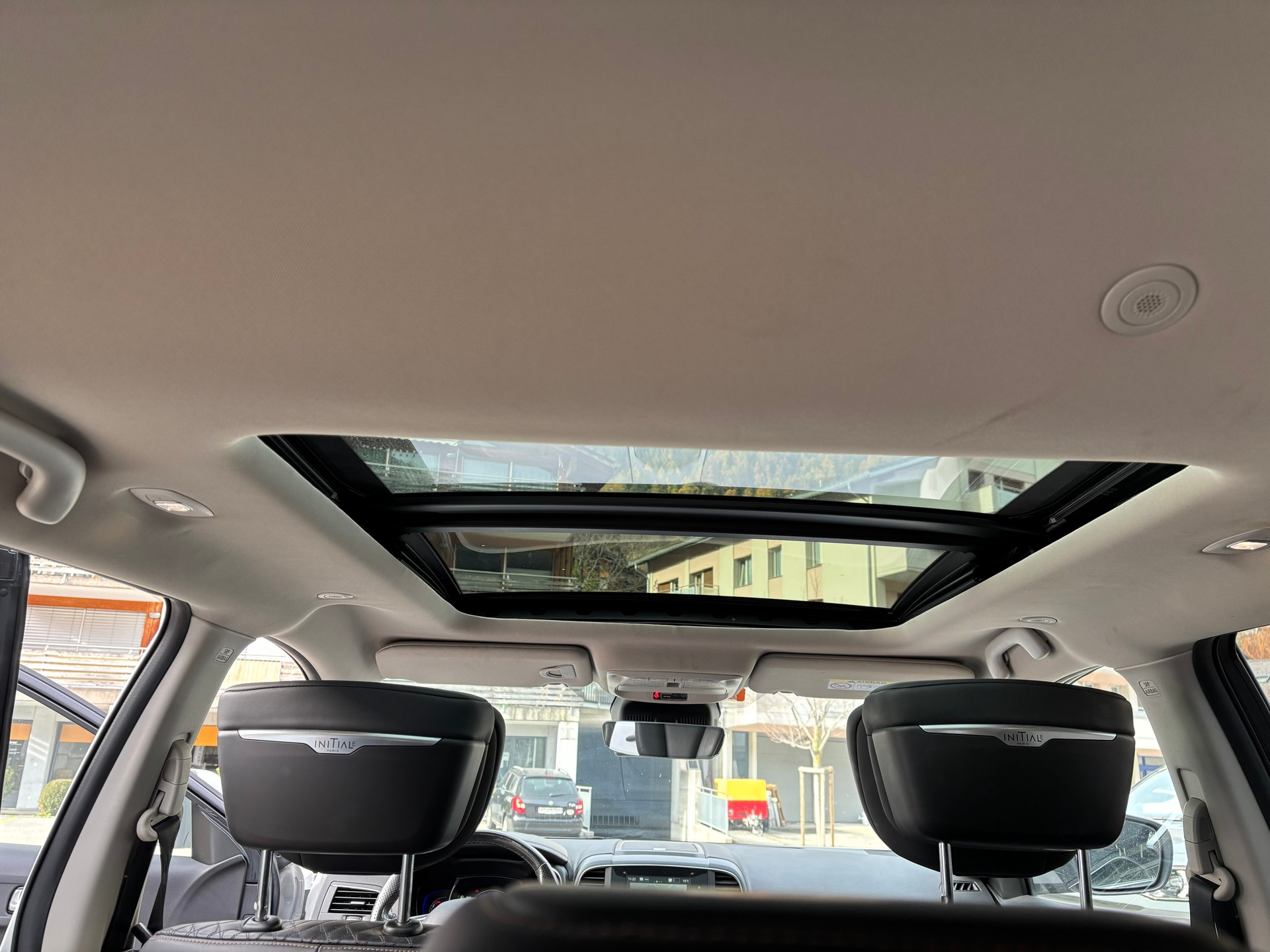 RENAULT Koleos 2.0 dCi Initiale 4WD-image-14