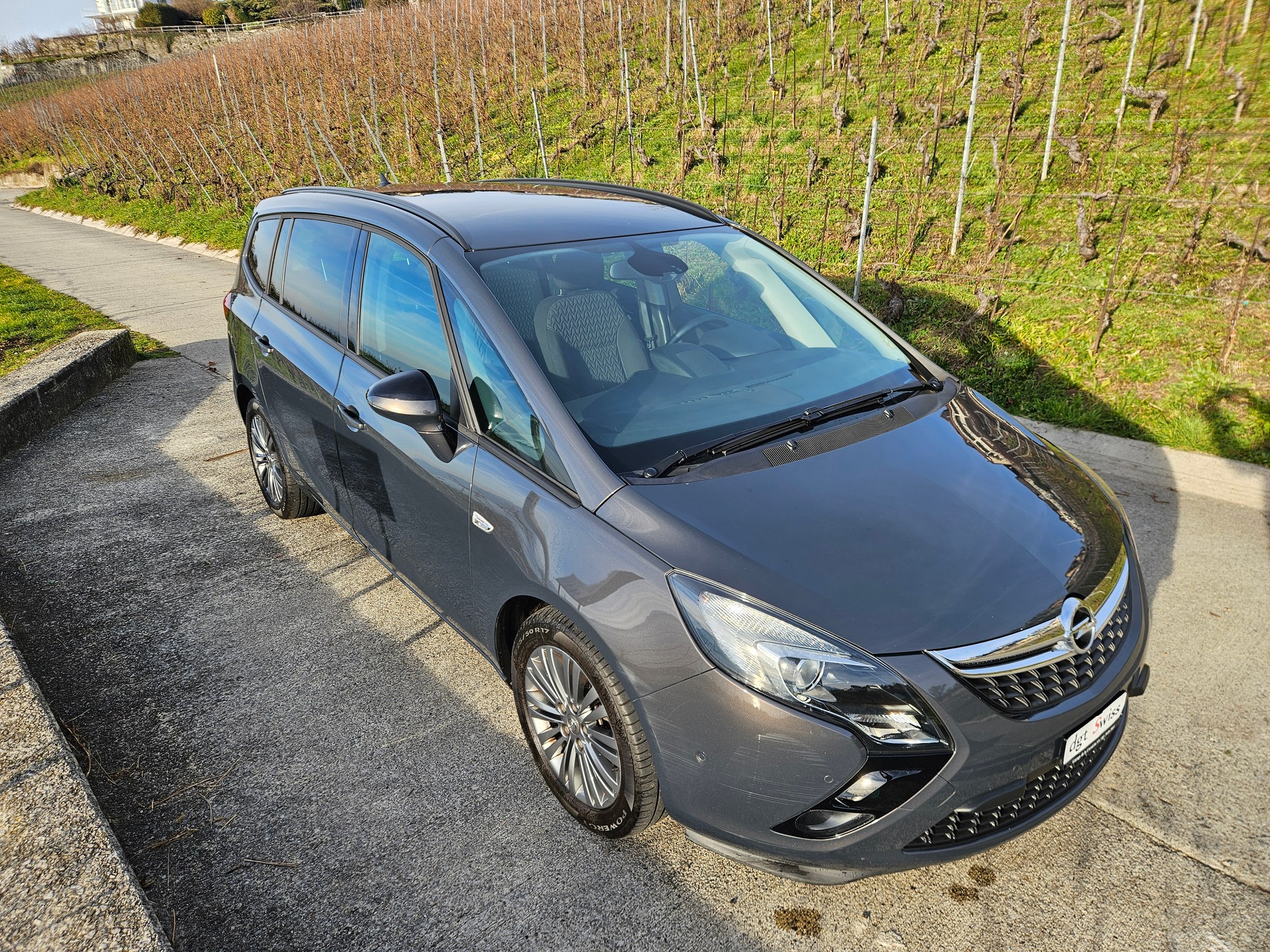 OPEL Zafira Tourer 1.4i 16V Active Edition-image-6