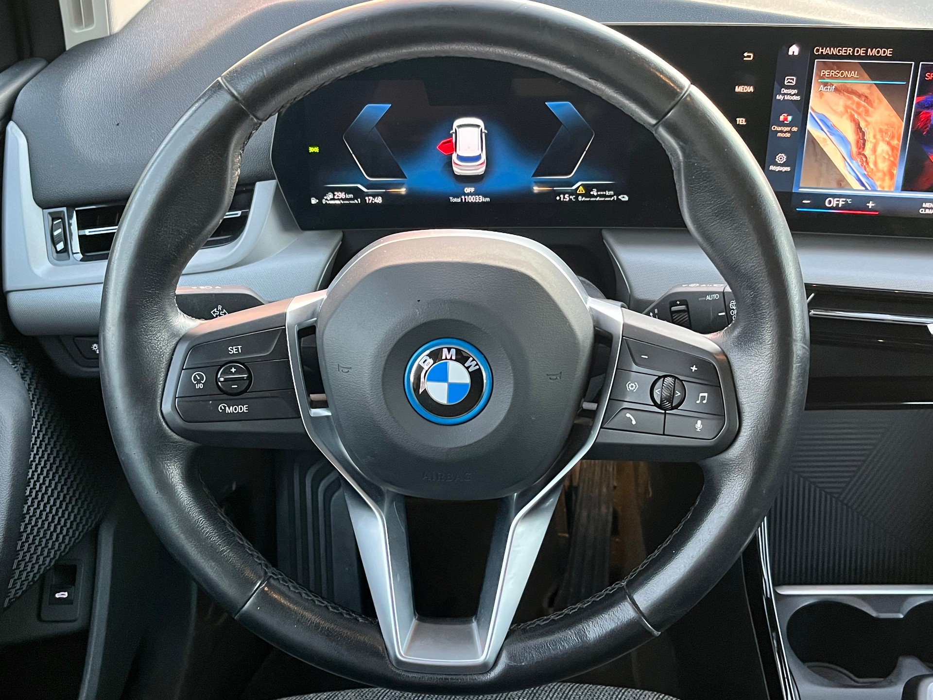BMW 225e xDrive Active Tourer-image-16