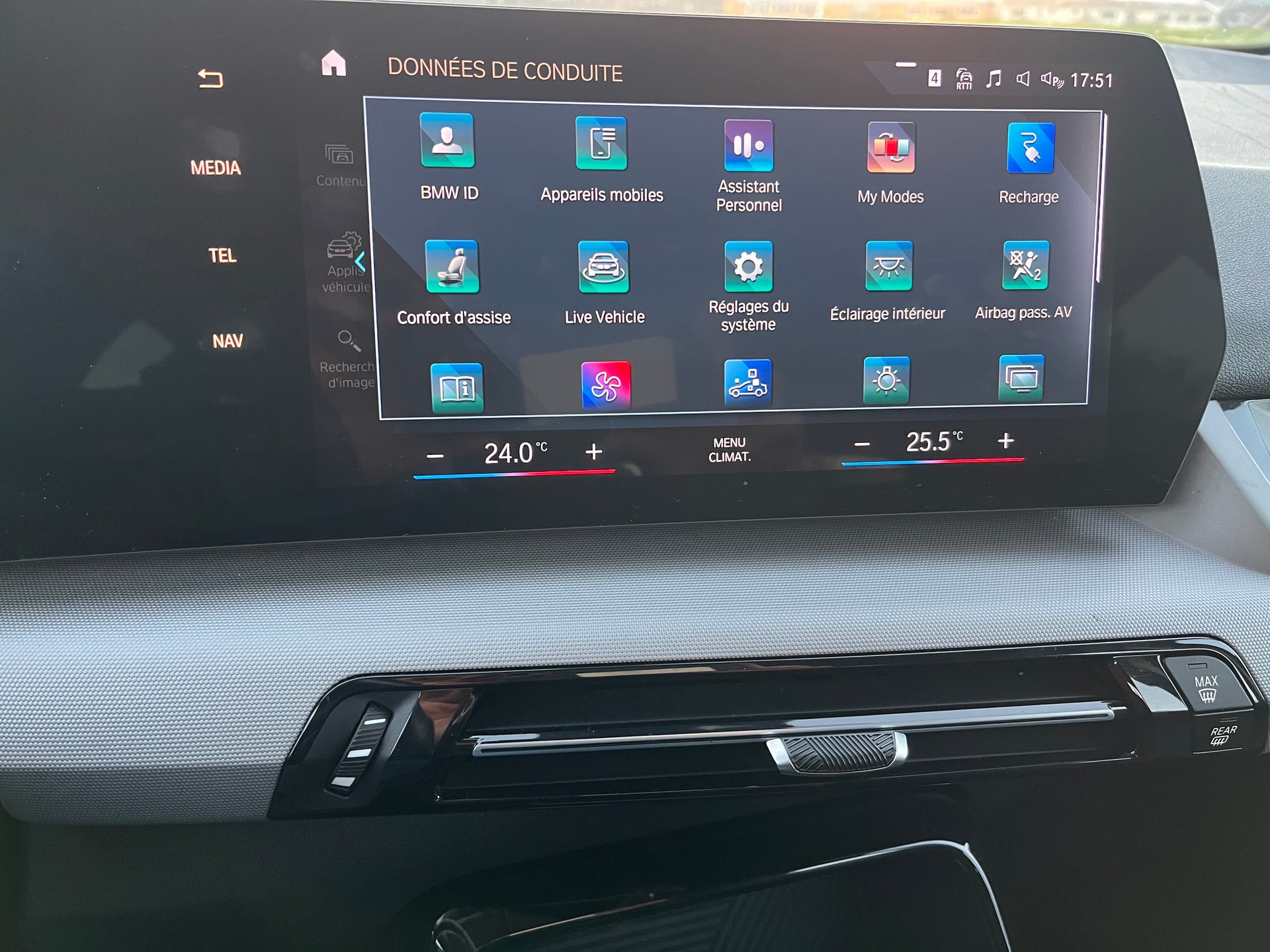BMW 225e xDrive Active Tourer-image-21