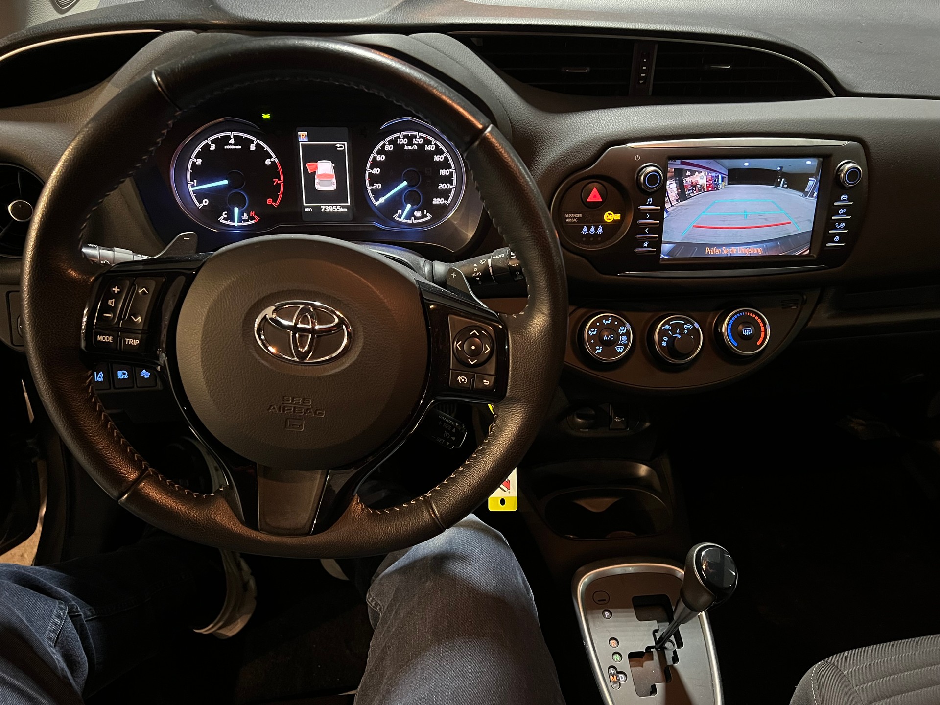 TOYOTA Yaris 1.5 Trend Automat -frisch ab Mfk-showroom-element-3