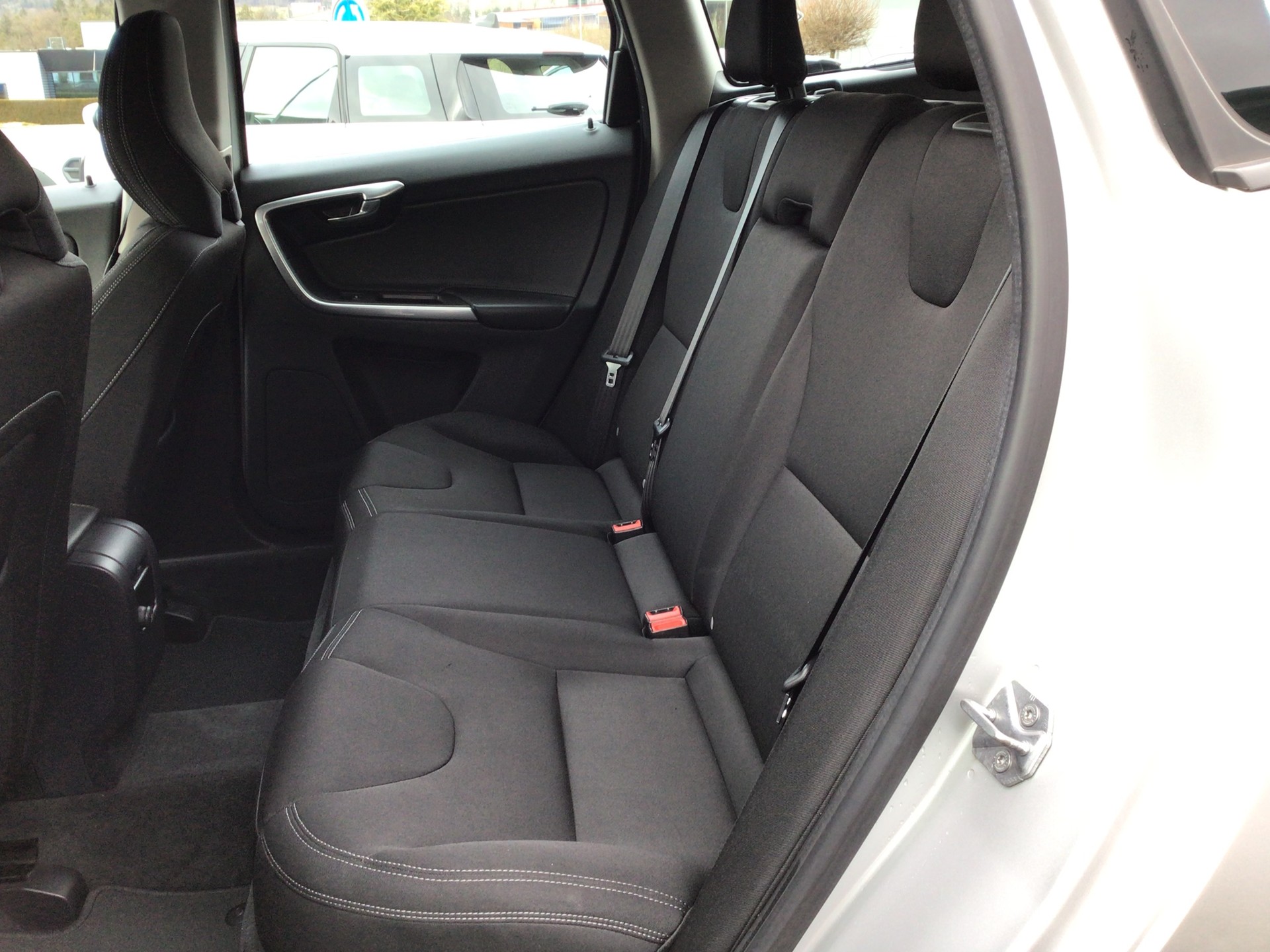 VOLVO XC60 T5 AWD Kinetic Geartronic-image-8