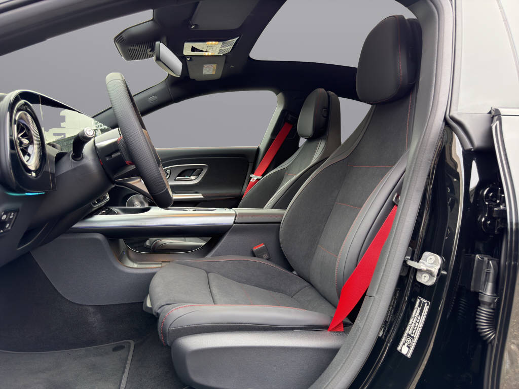 MERCEDES-BENZ CLA 220 AMG Line 4matic-image-8
