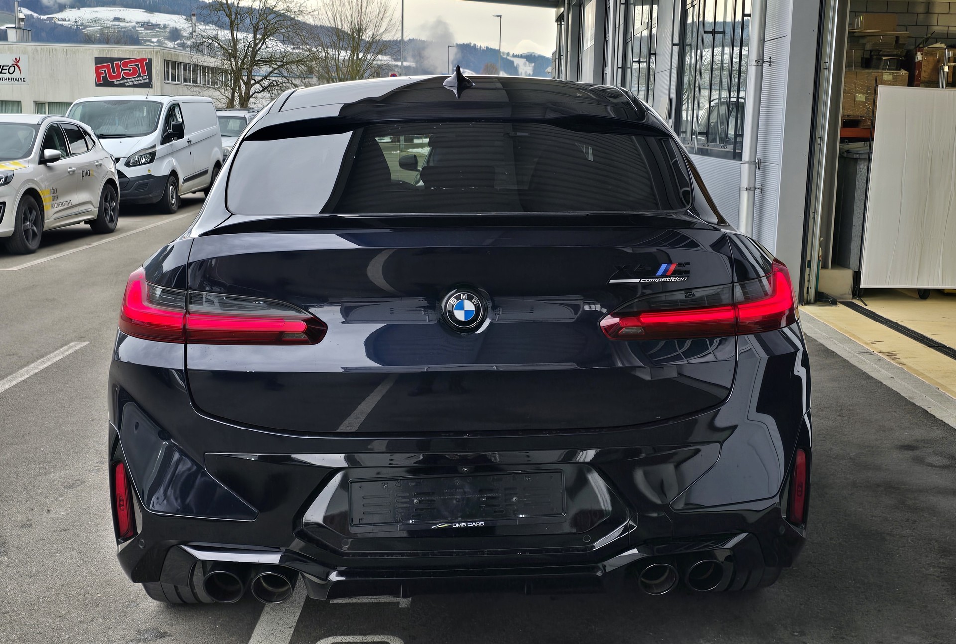 BMW X4M xDrive M Competition Steptronic-image-5