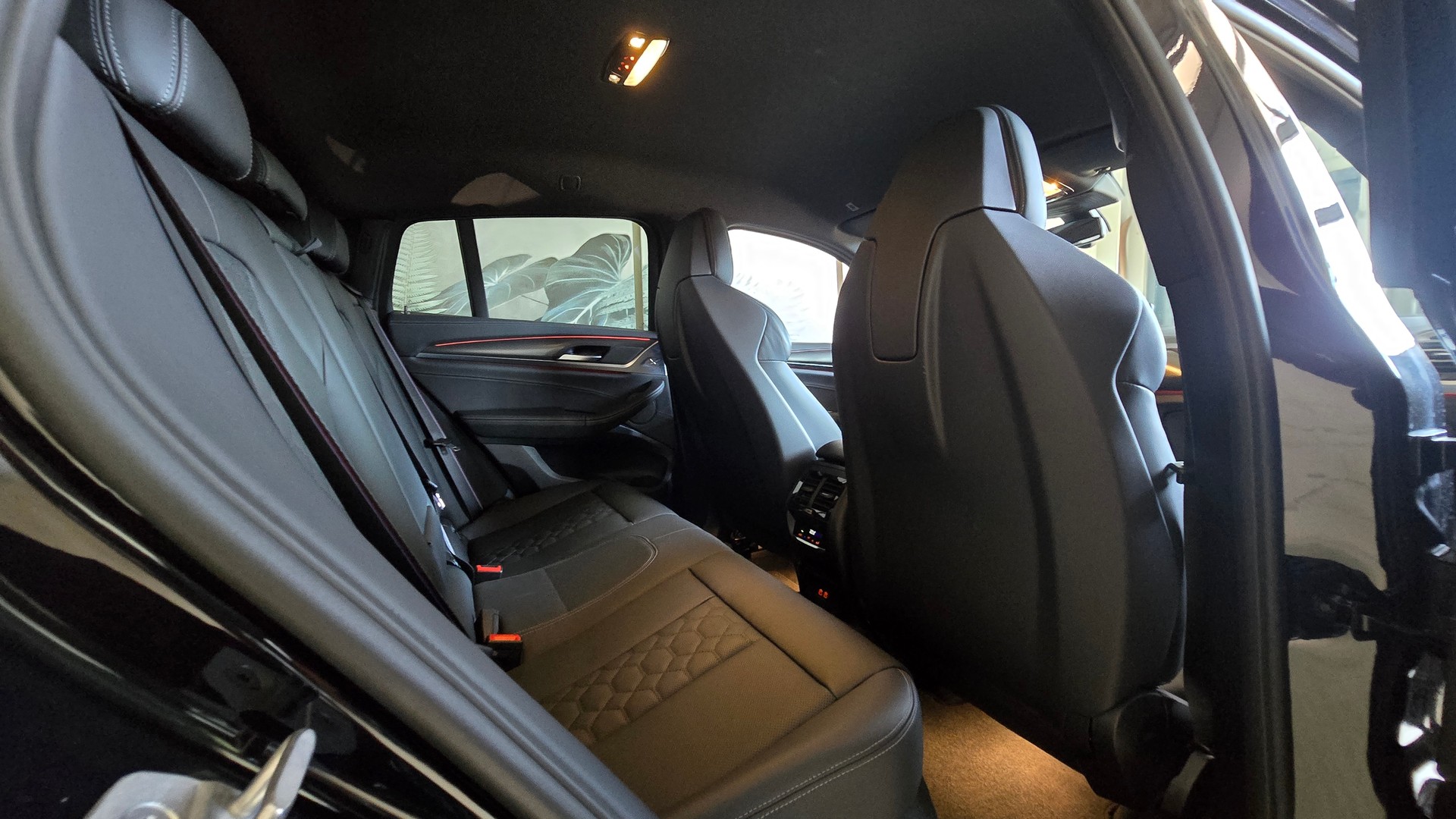 BMW X4M xDrive M Competition Steptronic-image-12