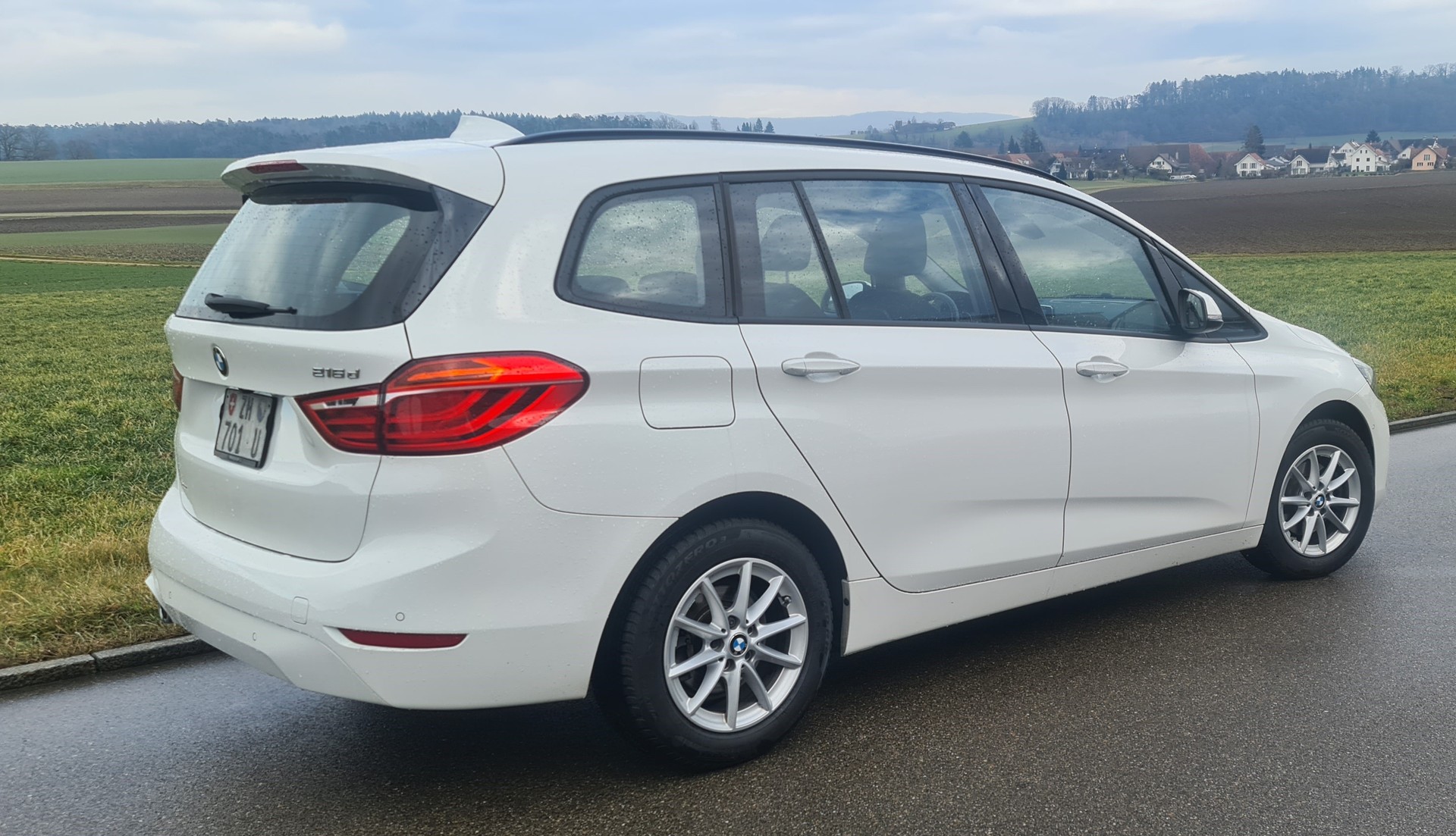BMW 216d Gran Tourer DKG Fleet Edition-image-5