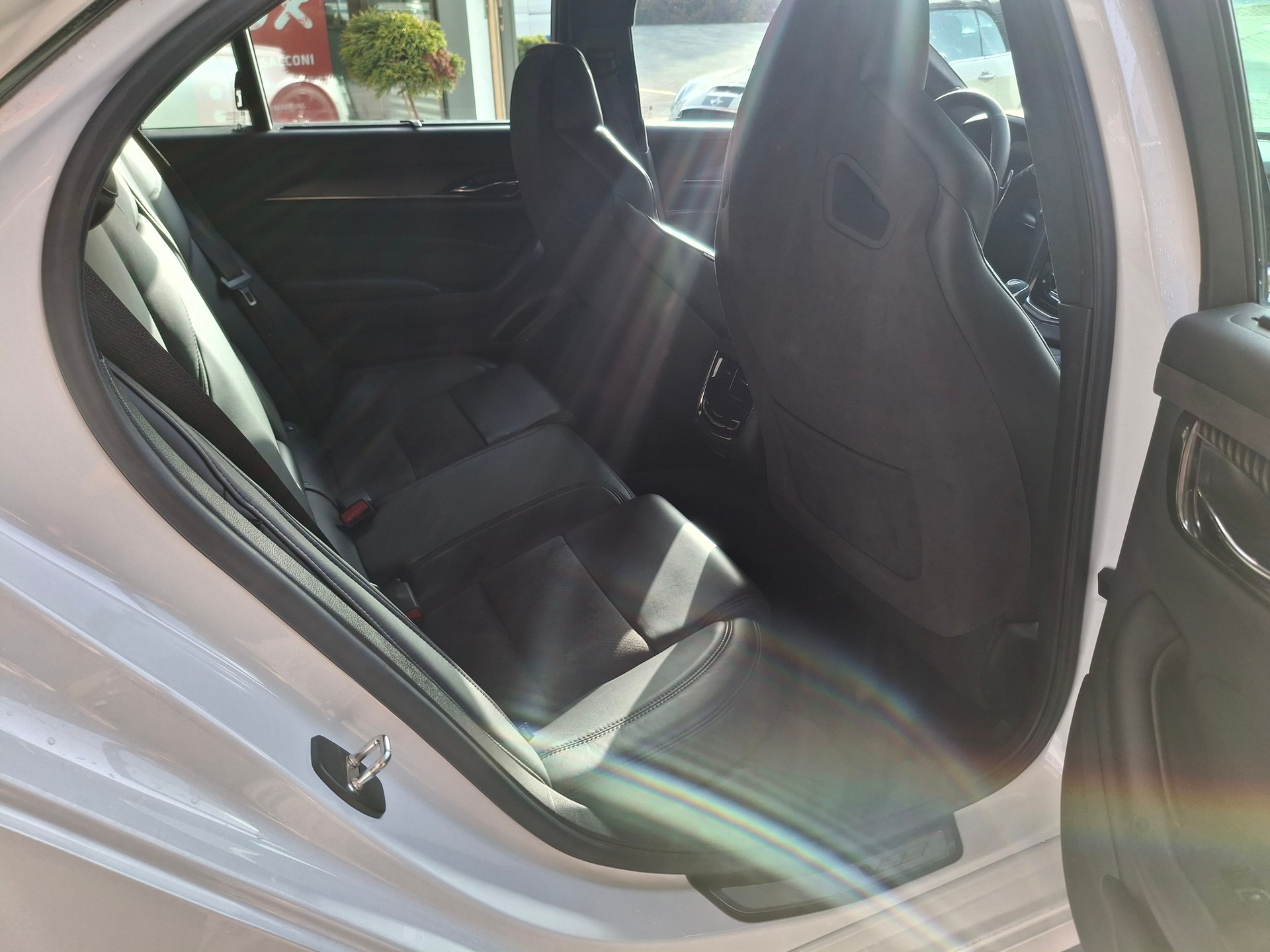 CADILLAC CTS-V Sedan 6.2 Supercharged Automatic-image-9