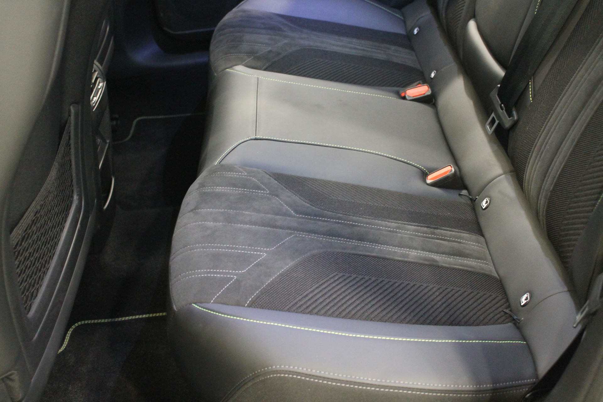 PEUGEOT 308 SW 1.6 PHEV 180 GT-image-14