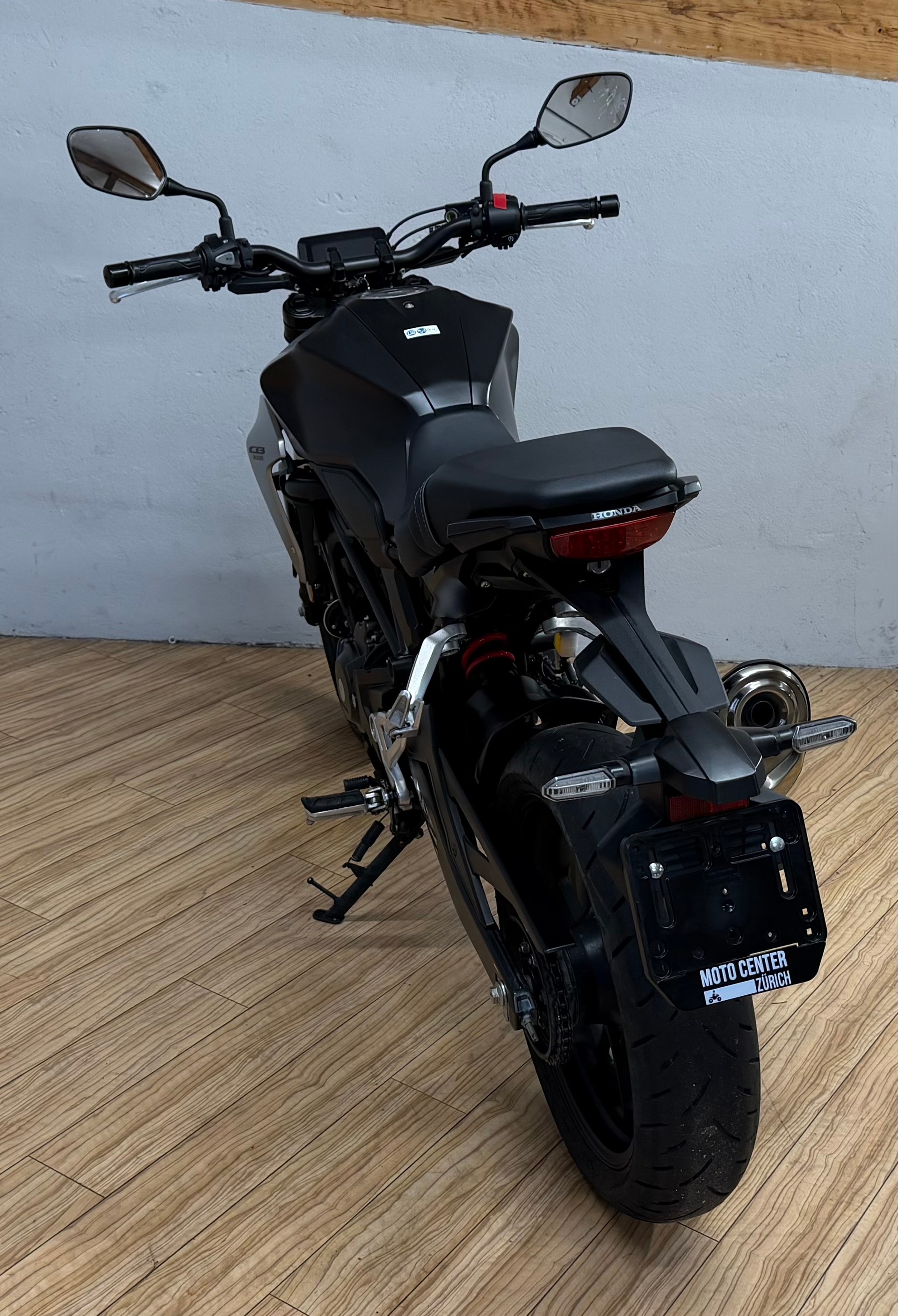 HONDA CB 300 R-image-4