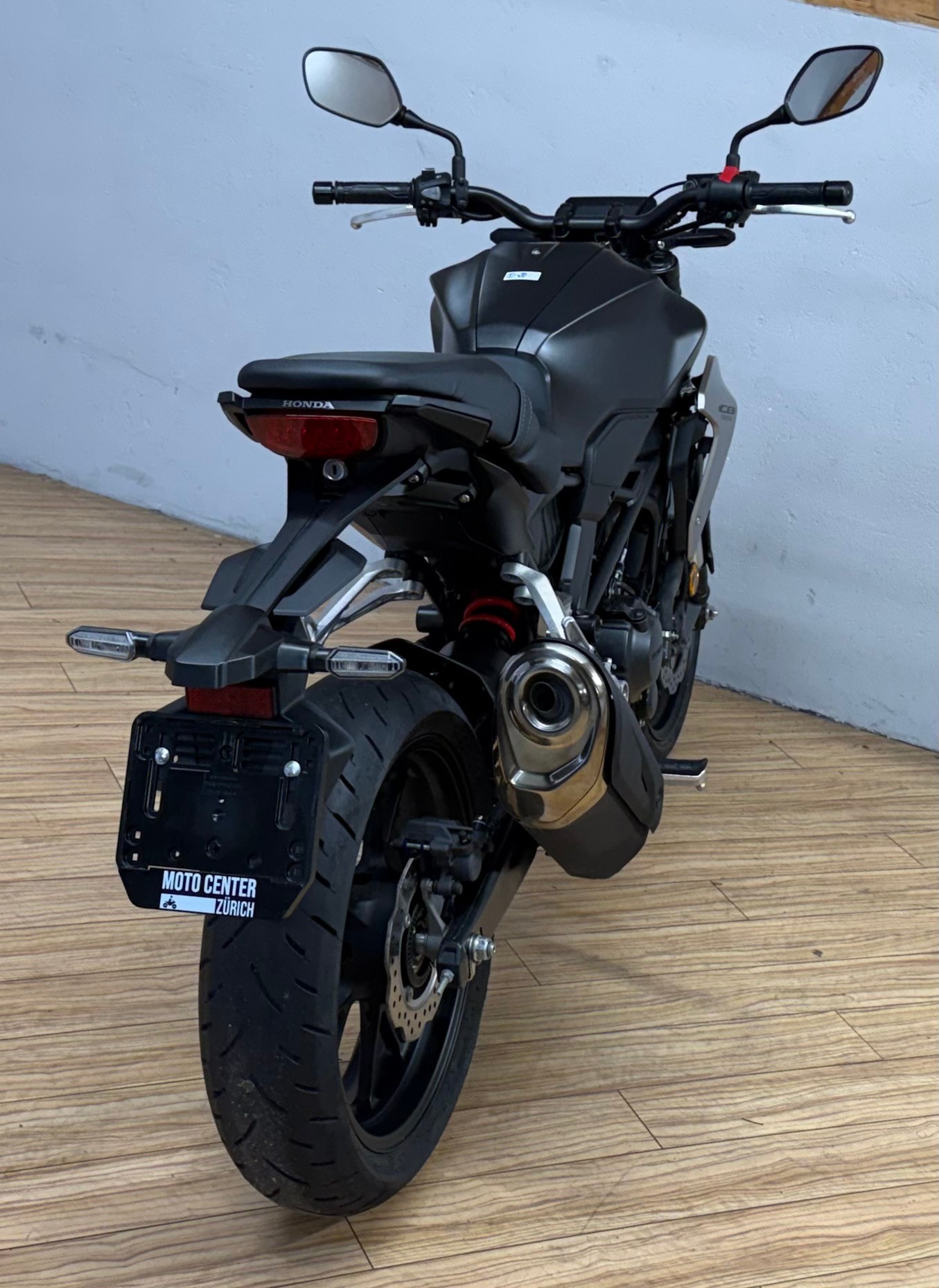HONDA CB 300 R-image-2