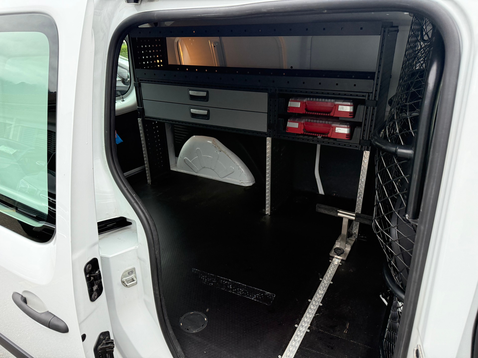 RENAULT KANGOO Expr. Maxi 1.5 dCi 95 Business S/S-image-6