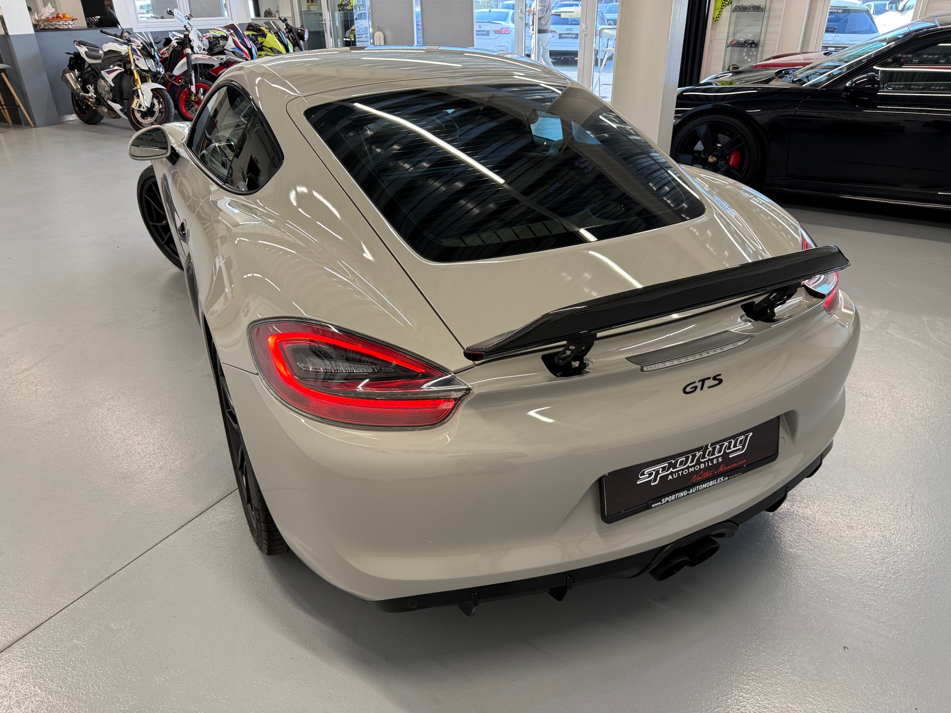 PORSCHE Cayman GTS 3.4 PDK CH AUTO-image-9