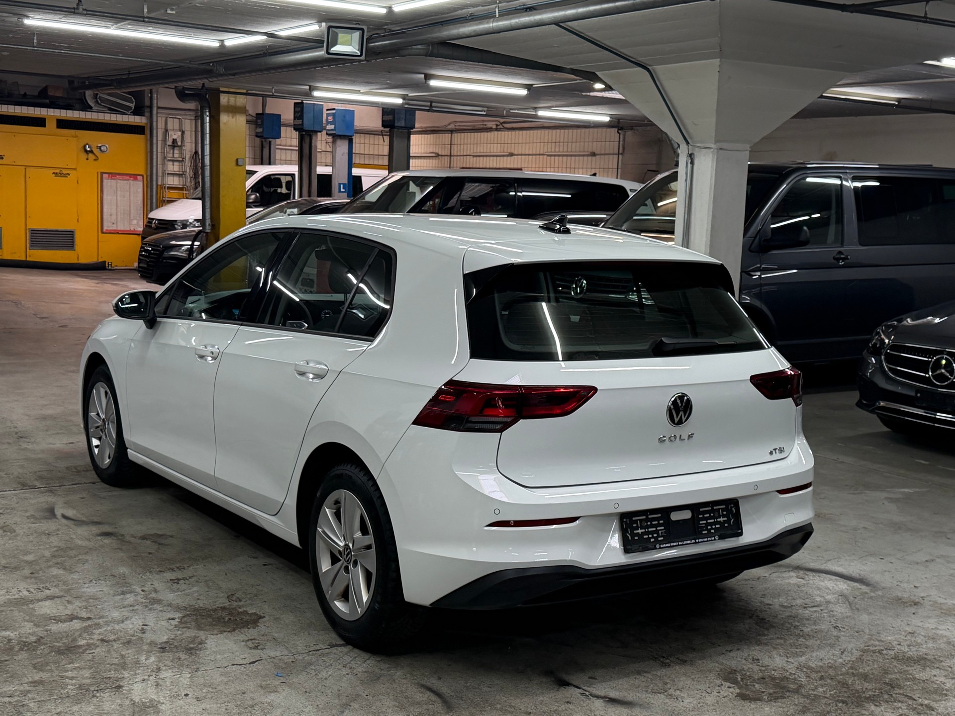 VW Golf 1.0 eTSI mHEV ACTLife DSG-image-3