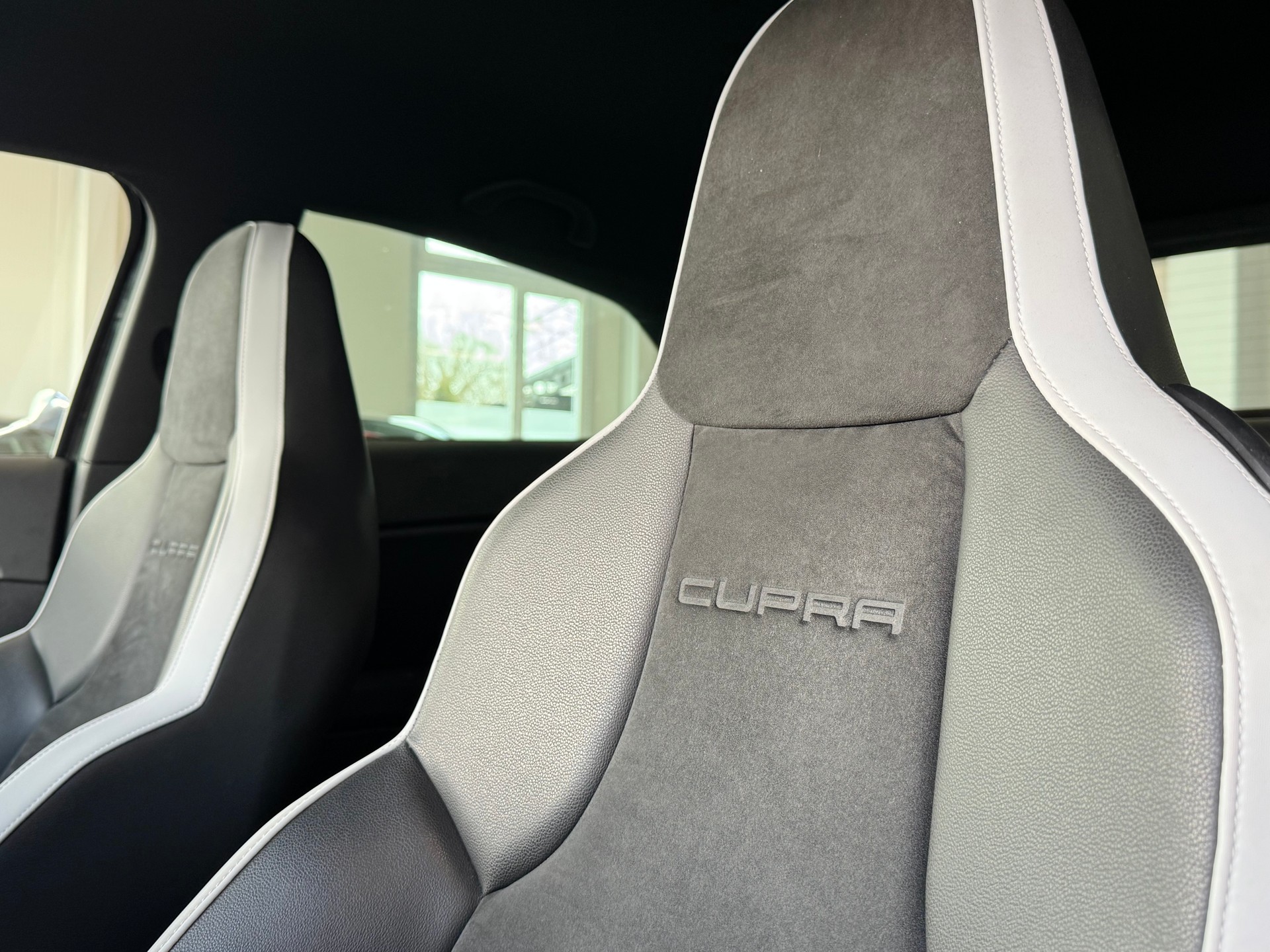 SEAT Leon SC 2.0 TSI Cupra 280 DSG-image-19