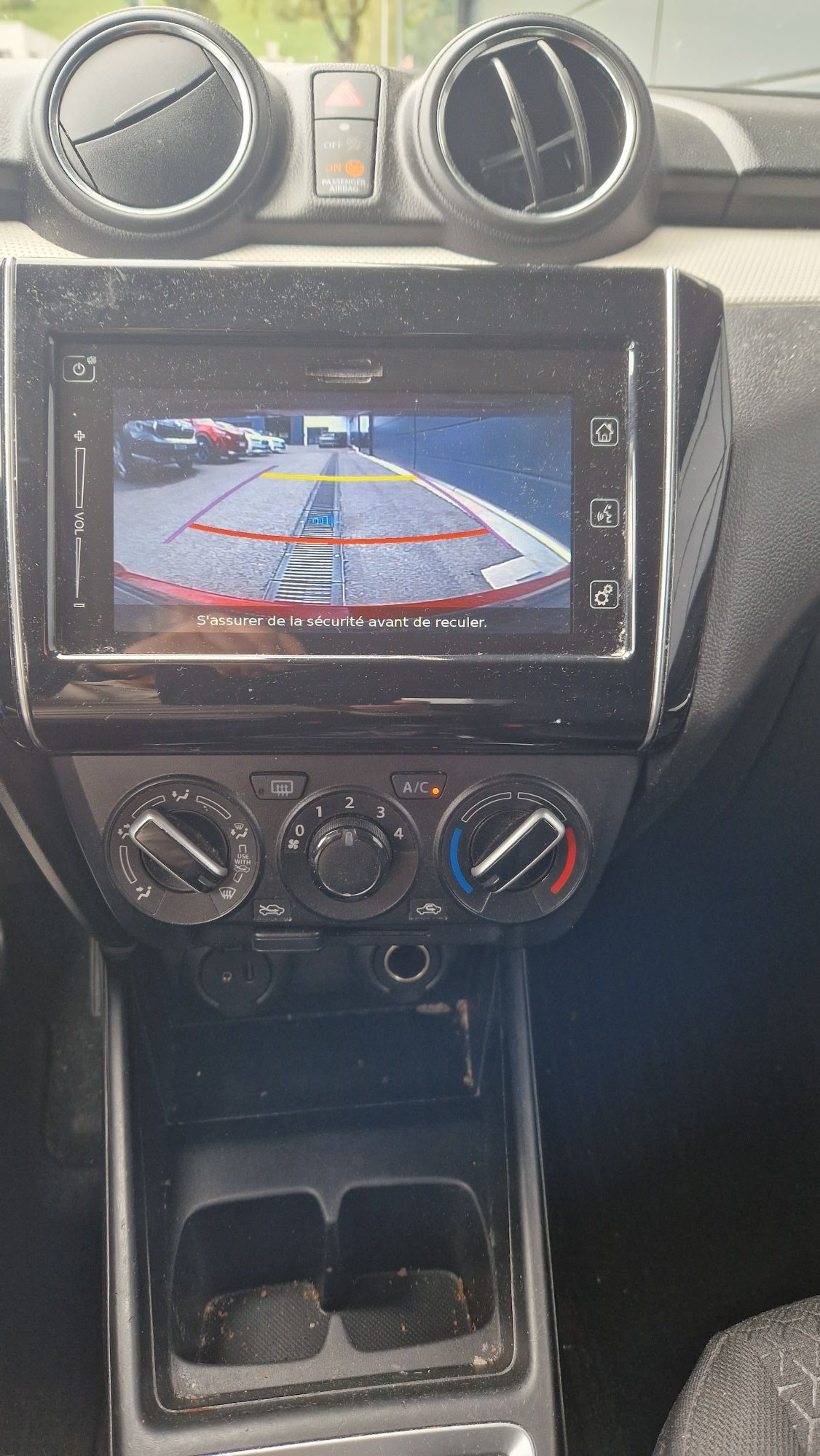 SUZUKI Swift 1.2 Compact + 4x4 Hybrid-image-12