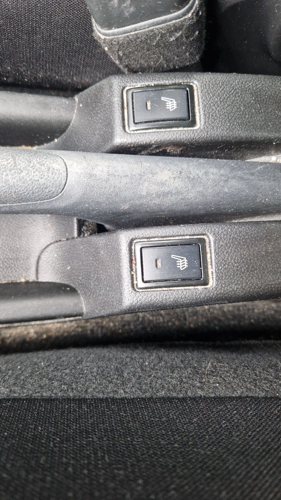 SUZUKI Swift 1.2 Compact + 4x4 Hybrid-image-8