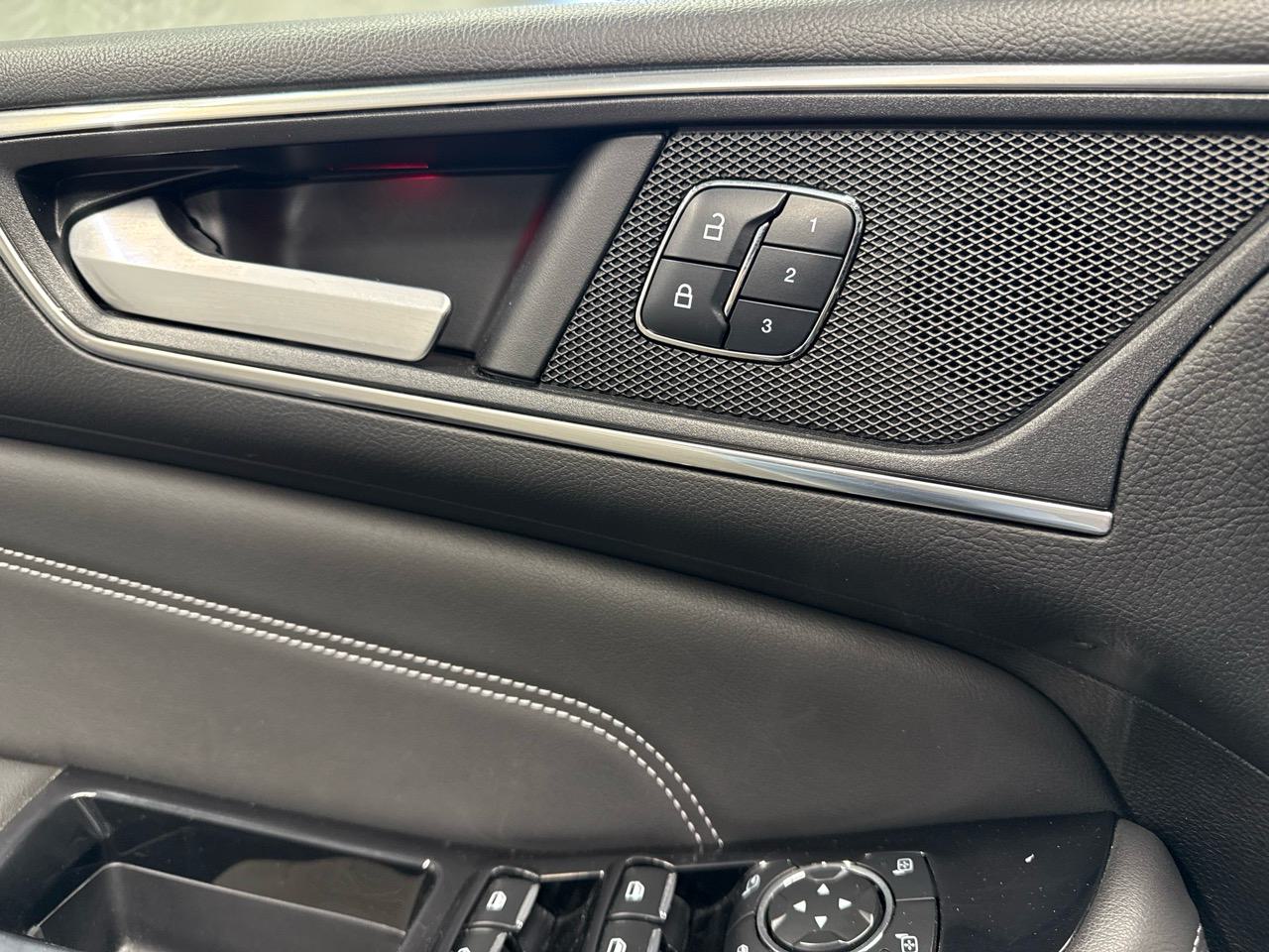 FORD S-Max 2.0 TDCi Trend AWD PoweShift-image-5
