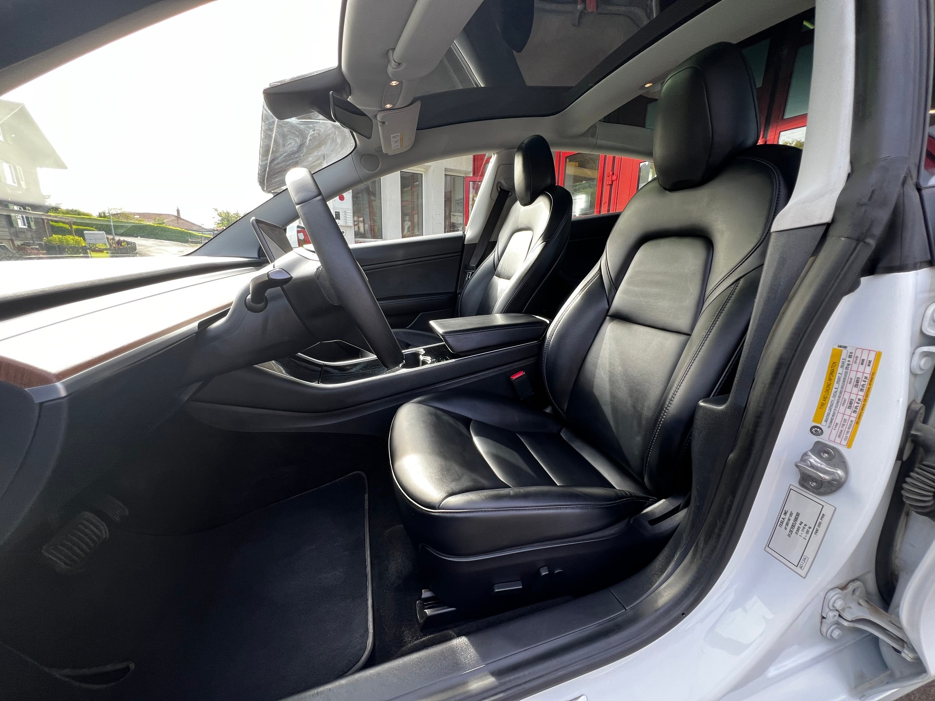 TESLA Model 3 Long Range Dual Motor AWD-image-12