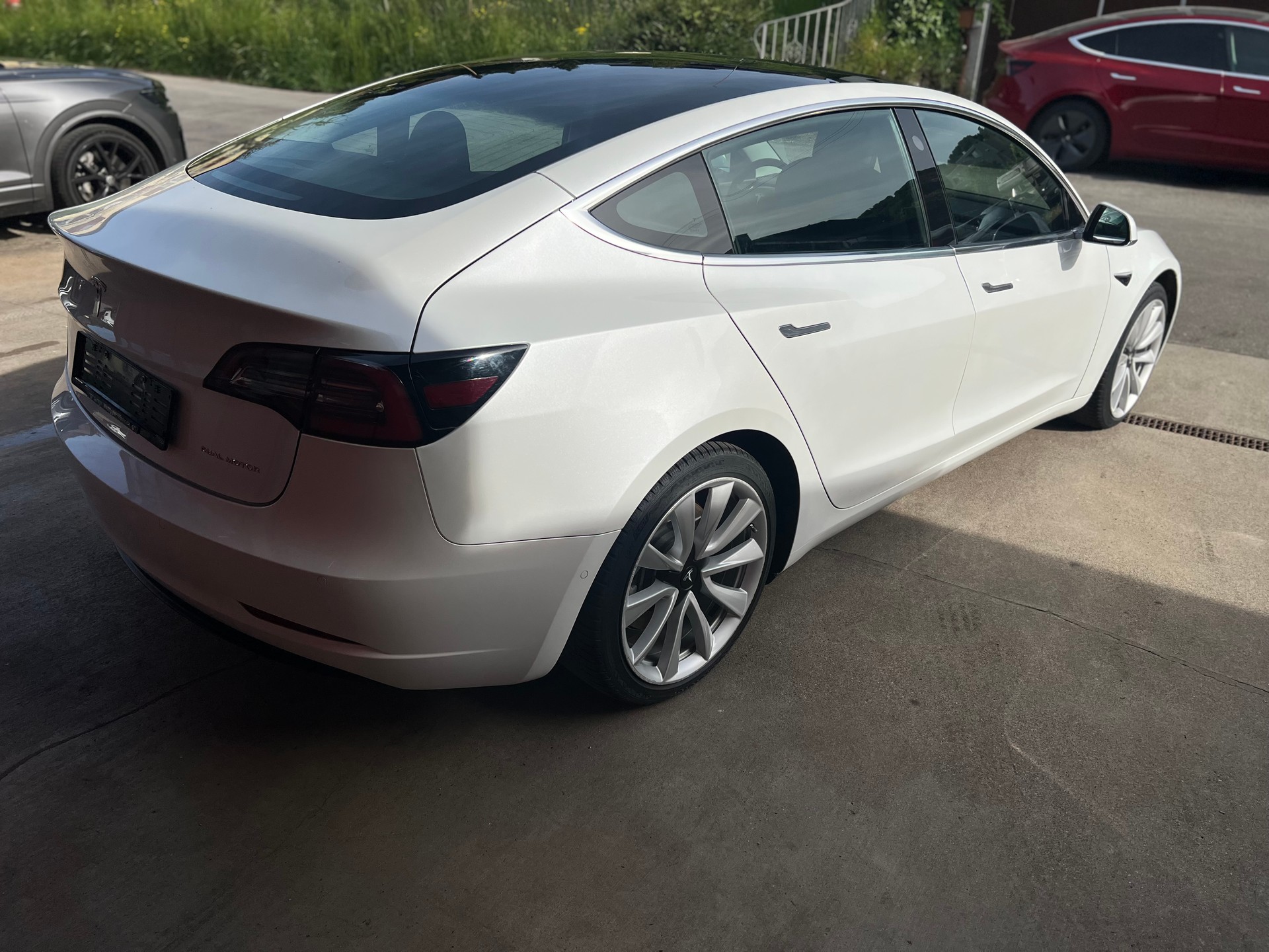TESLA Model 3 Long Range Dual Motor AWD-image-5