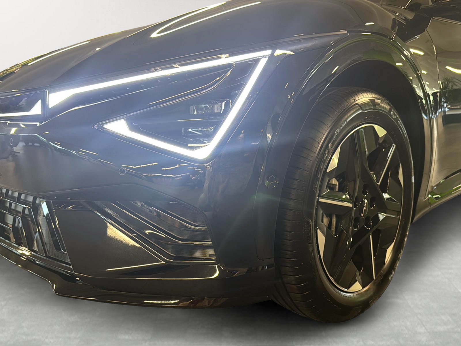KIA EV6 84 kWh GT-Line 4x4-image-8