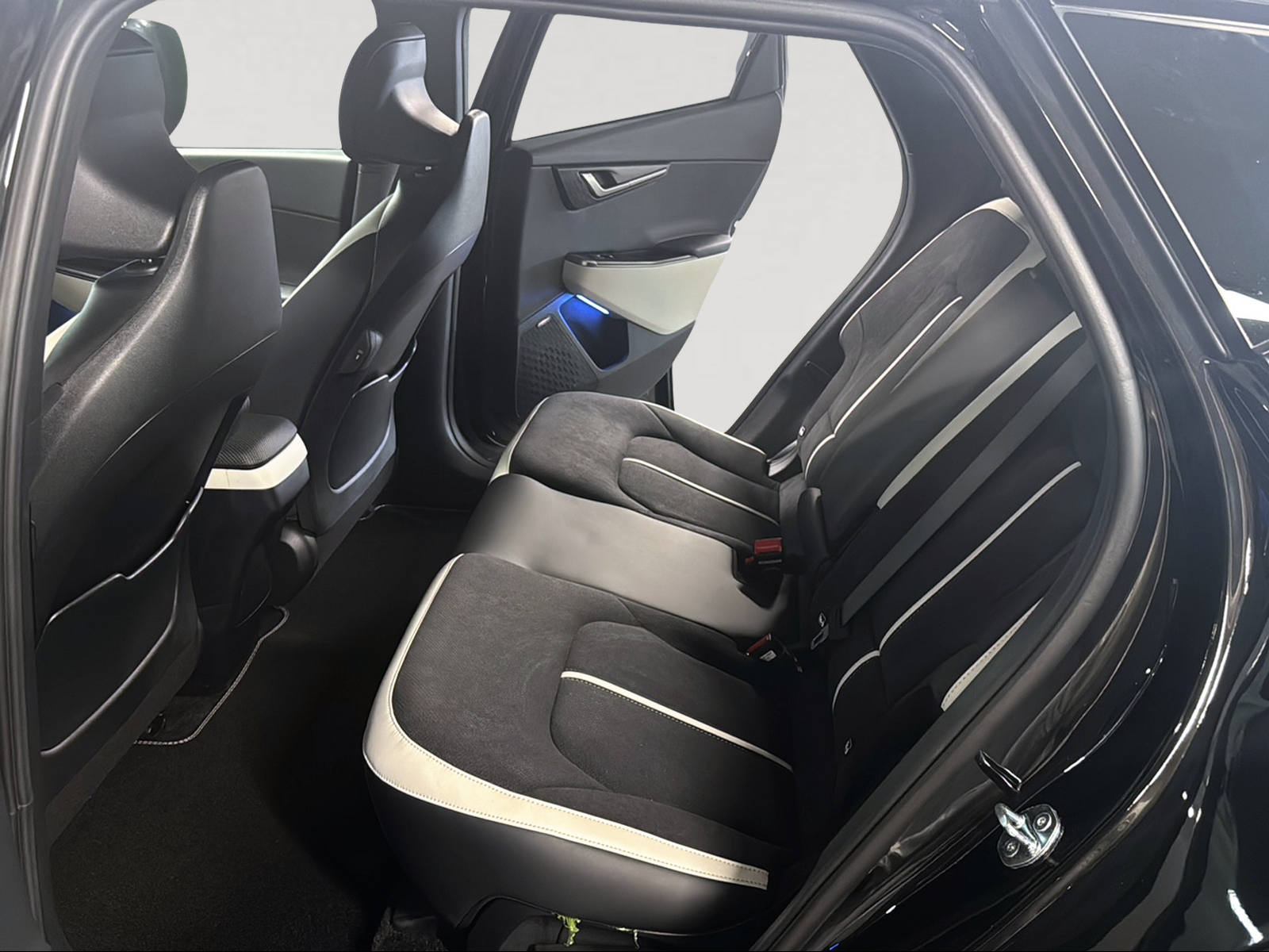KIA EV6 84 kWh GT-Line 4x4-image-19