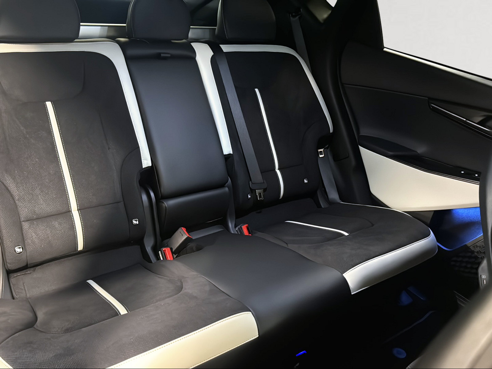KIA EV6 84 kWh GT-Line 4x4-image-23
