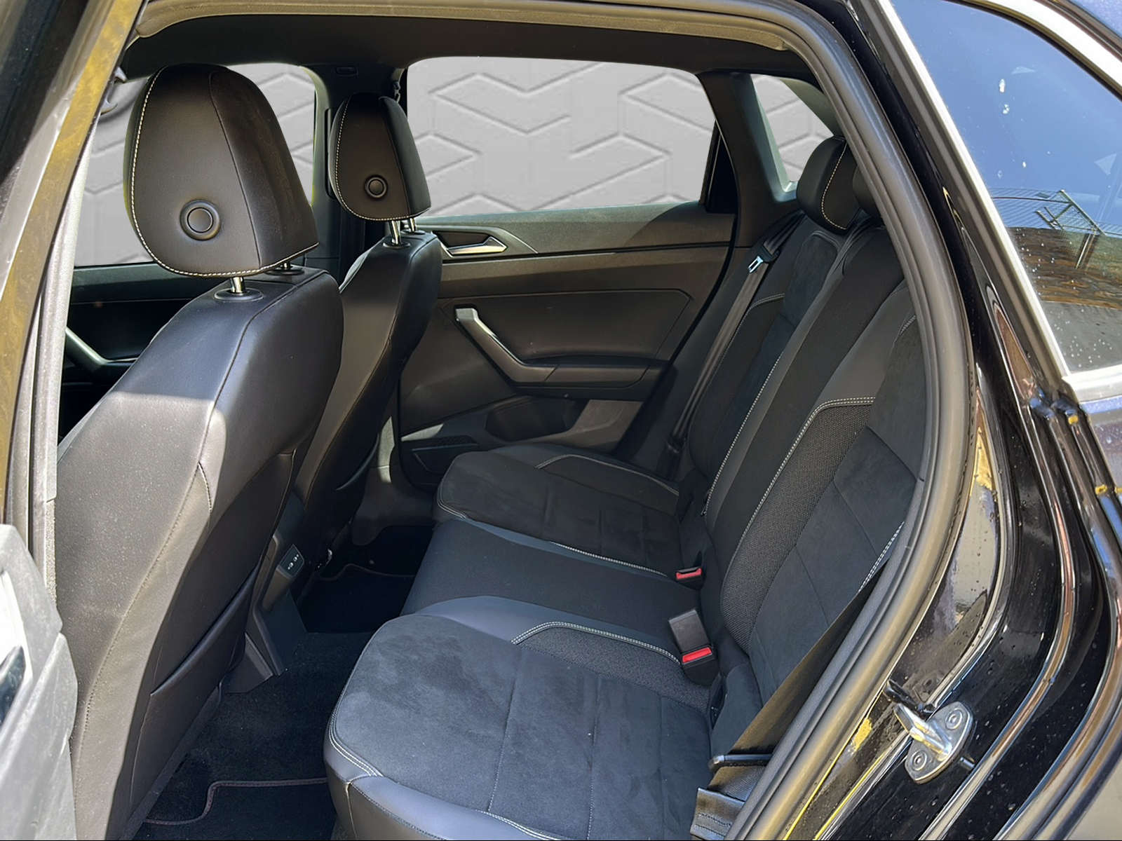 VW Polo 2.0 TSI GTI DSG-image-15