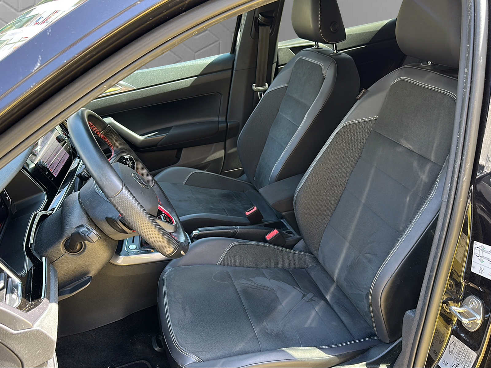 VW Polo 2.0 TSI GTI DSG-image-10