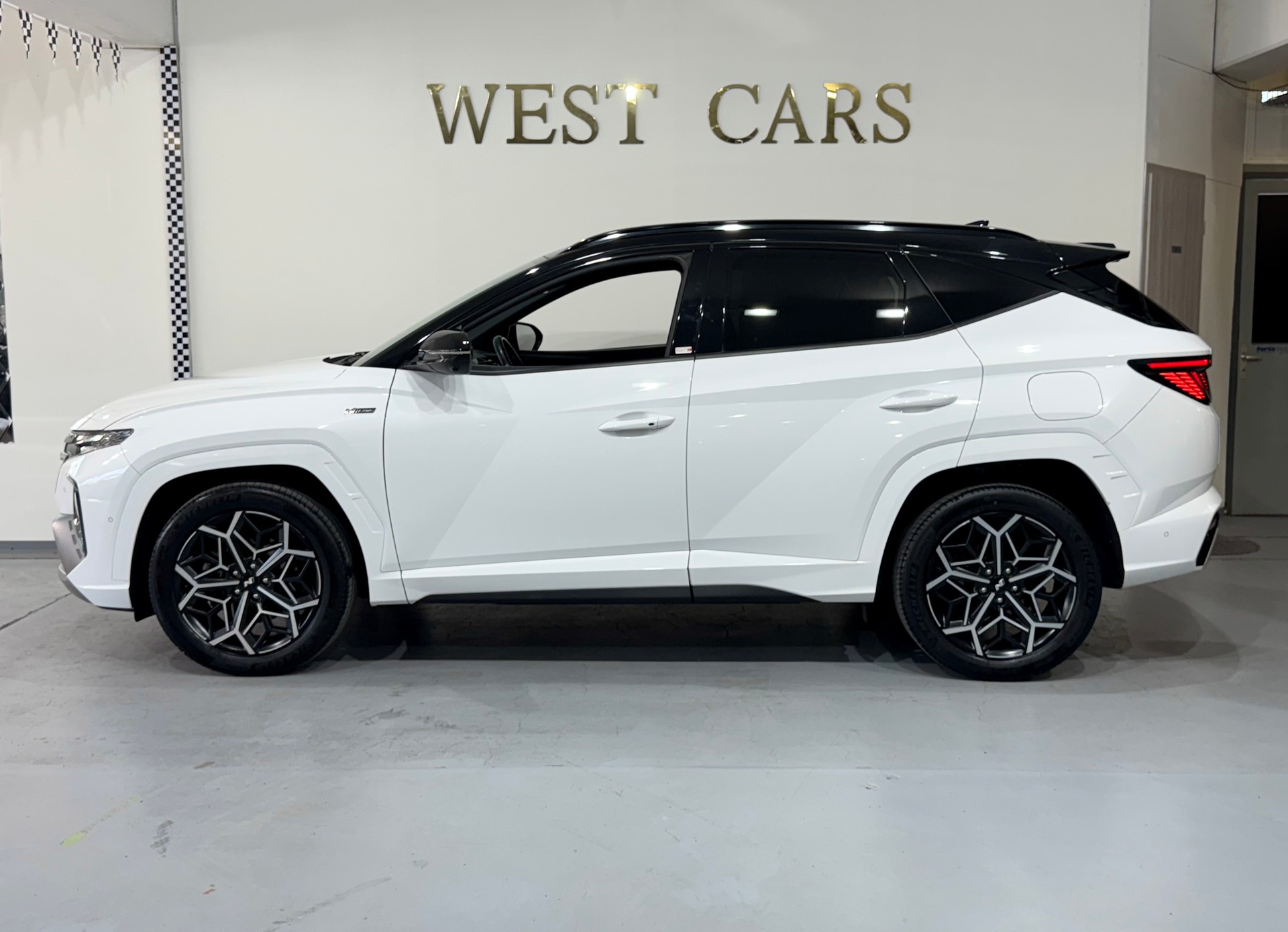 HYUNDAI Tucson 1.6 TGDI 48V N Line LUX pack DCT 4WD-image-1