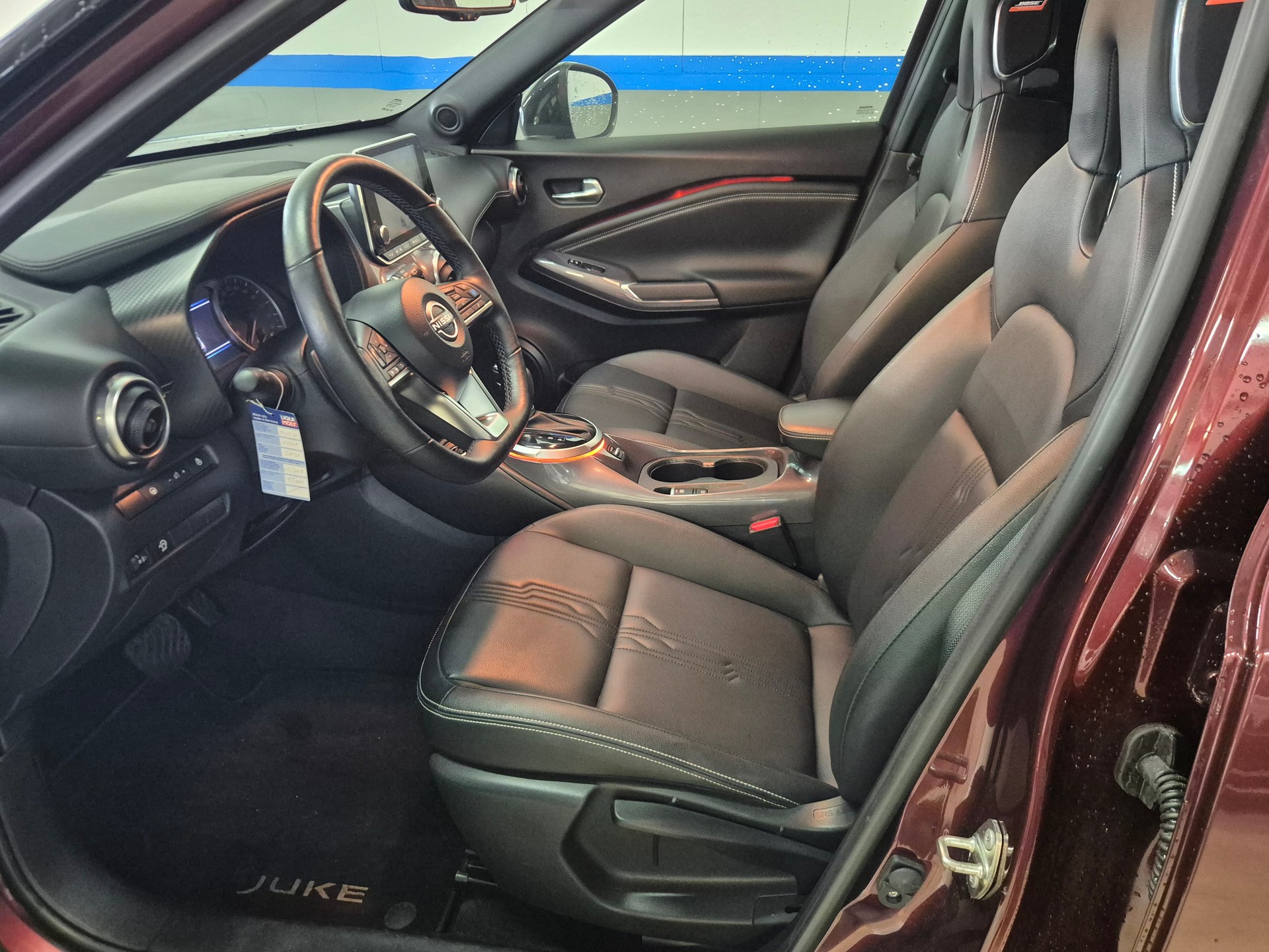 NISSAN Juke 1.0 DIG-T N-Connecta DCT-image-6