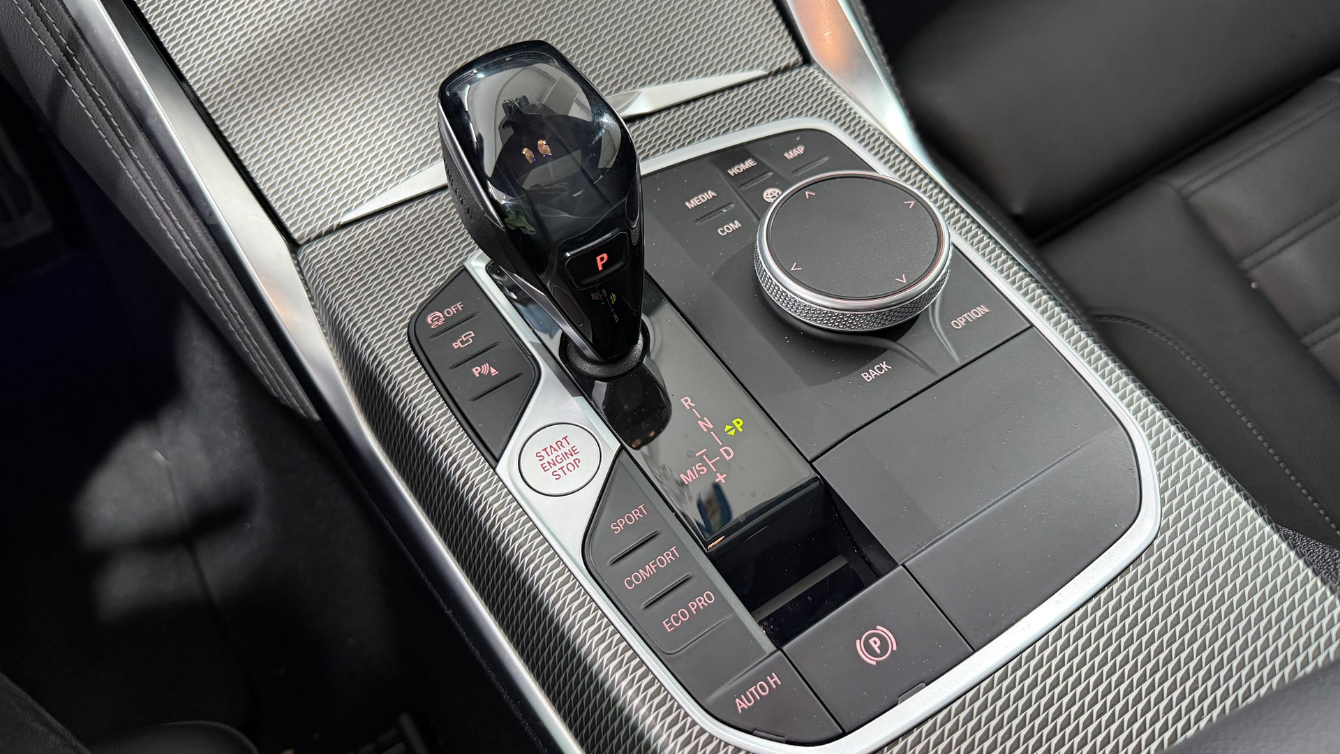 BMW 4er Reihe G22 Coupé M440i xDri-image-10