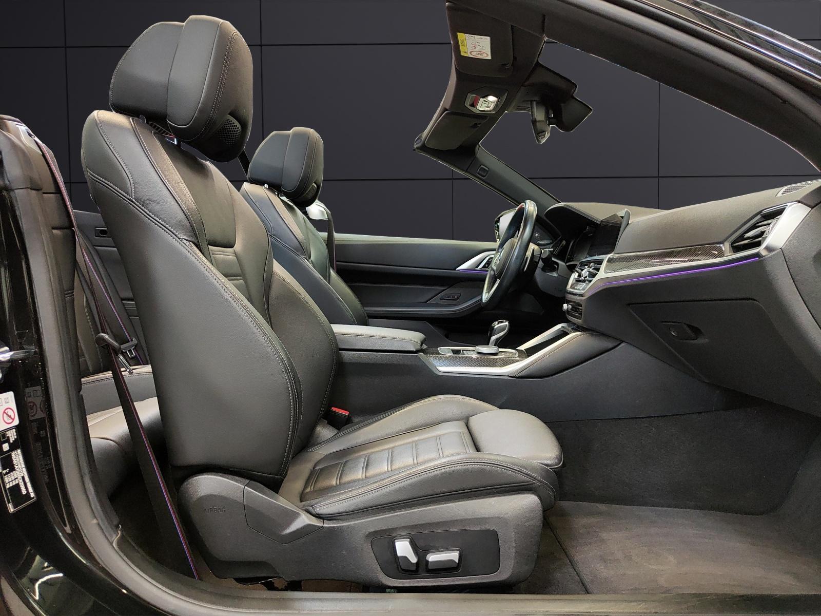 BMW M440i xDrive Cabrio-image-18