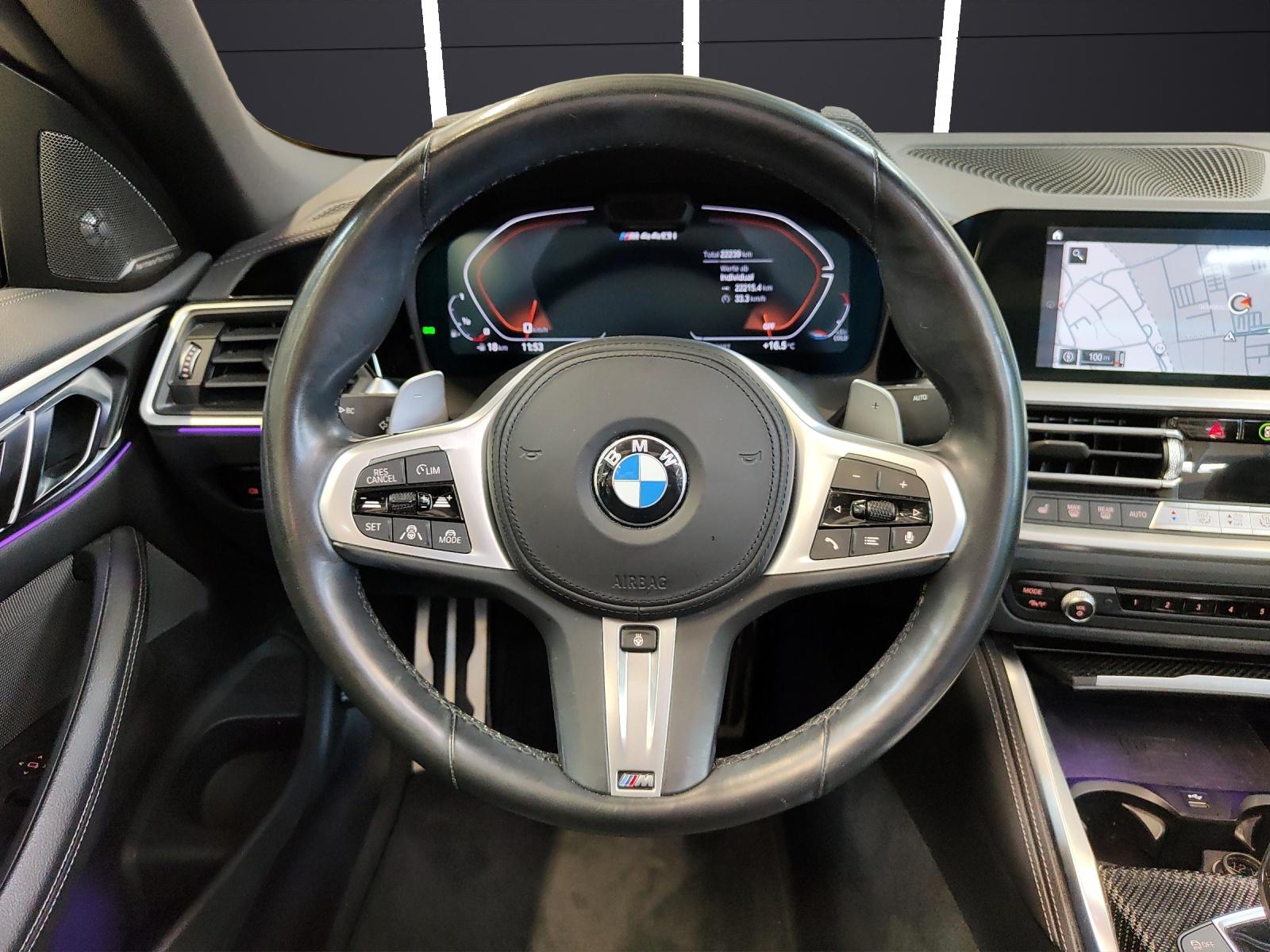 BMW M440i xDrive Cabrio-image-11