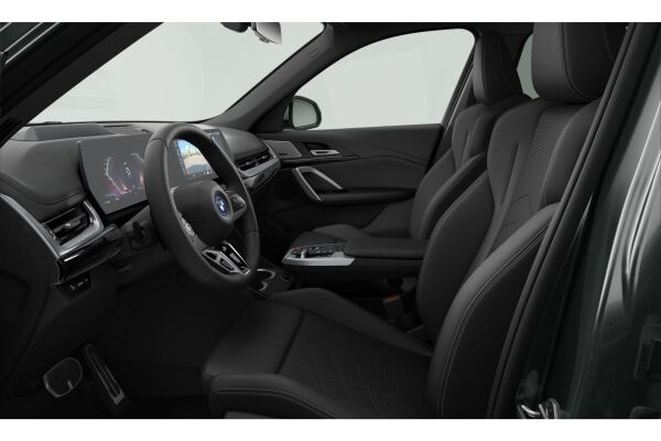 BMW iX1 30 xDrive-showroom-element-2