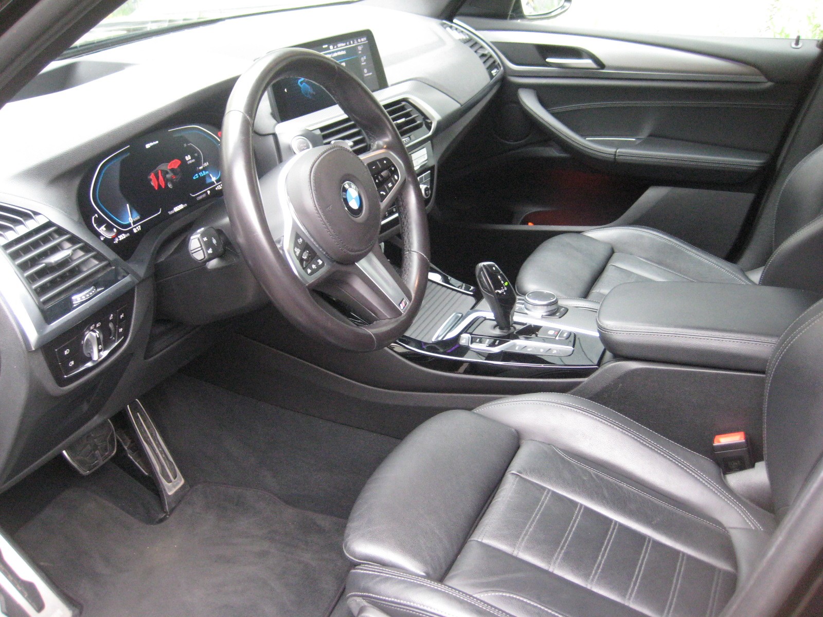 BMW X3 xDrive 30e Luxury Line-image-9