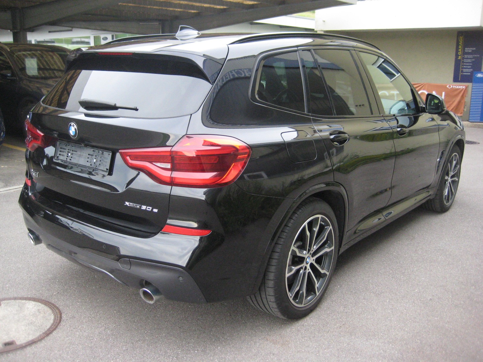 BMW X3 xDrive 30e Luxury Line-image-3