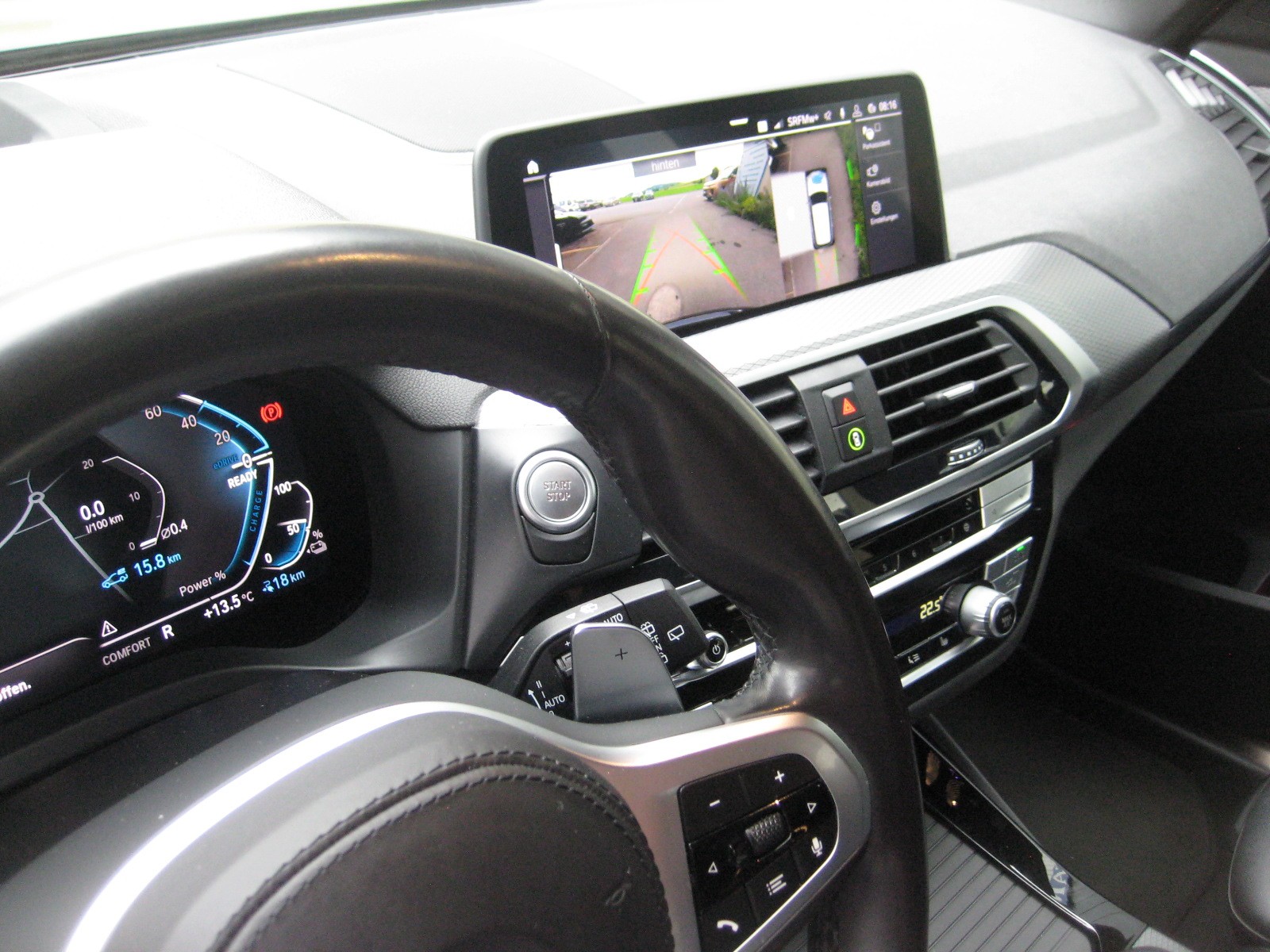 BMW X3 xDrive 30e Luxury Line-image-5