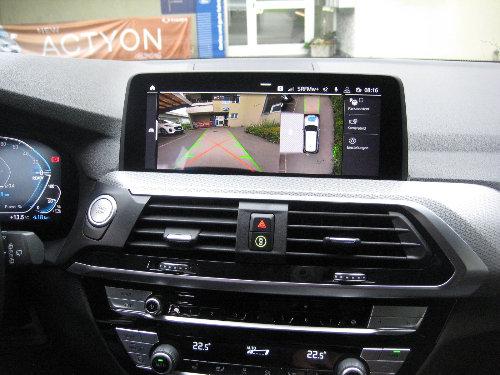 BMW X3 xDrive 30e Luxury Line-image-6