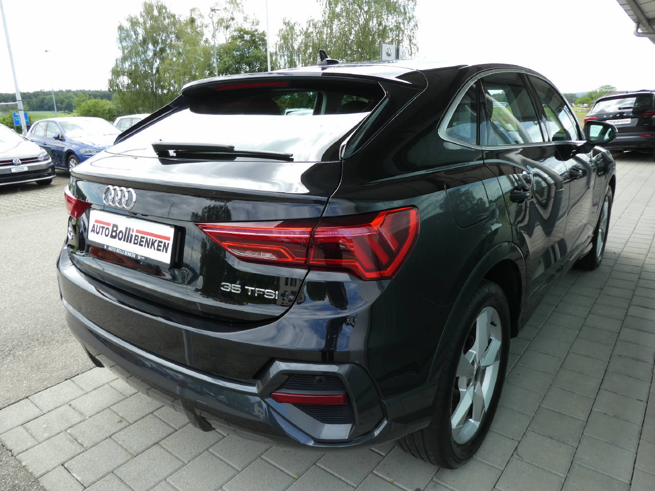AUDI Q3 Sportback 1.5 35 TFSI Attraction S-Tronic-image-4